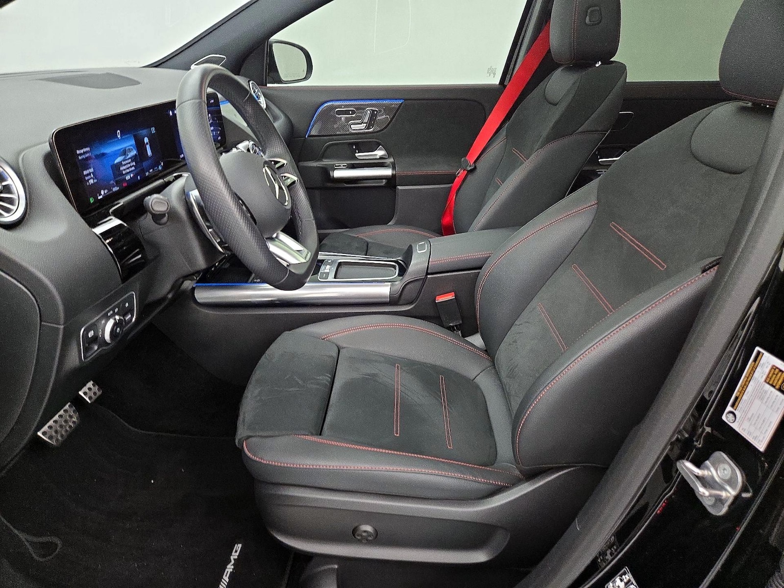 2025 Mercedes-Benz GLA GLA35 AMG - Photo 12