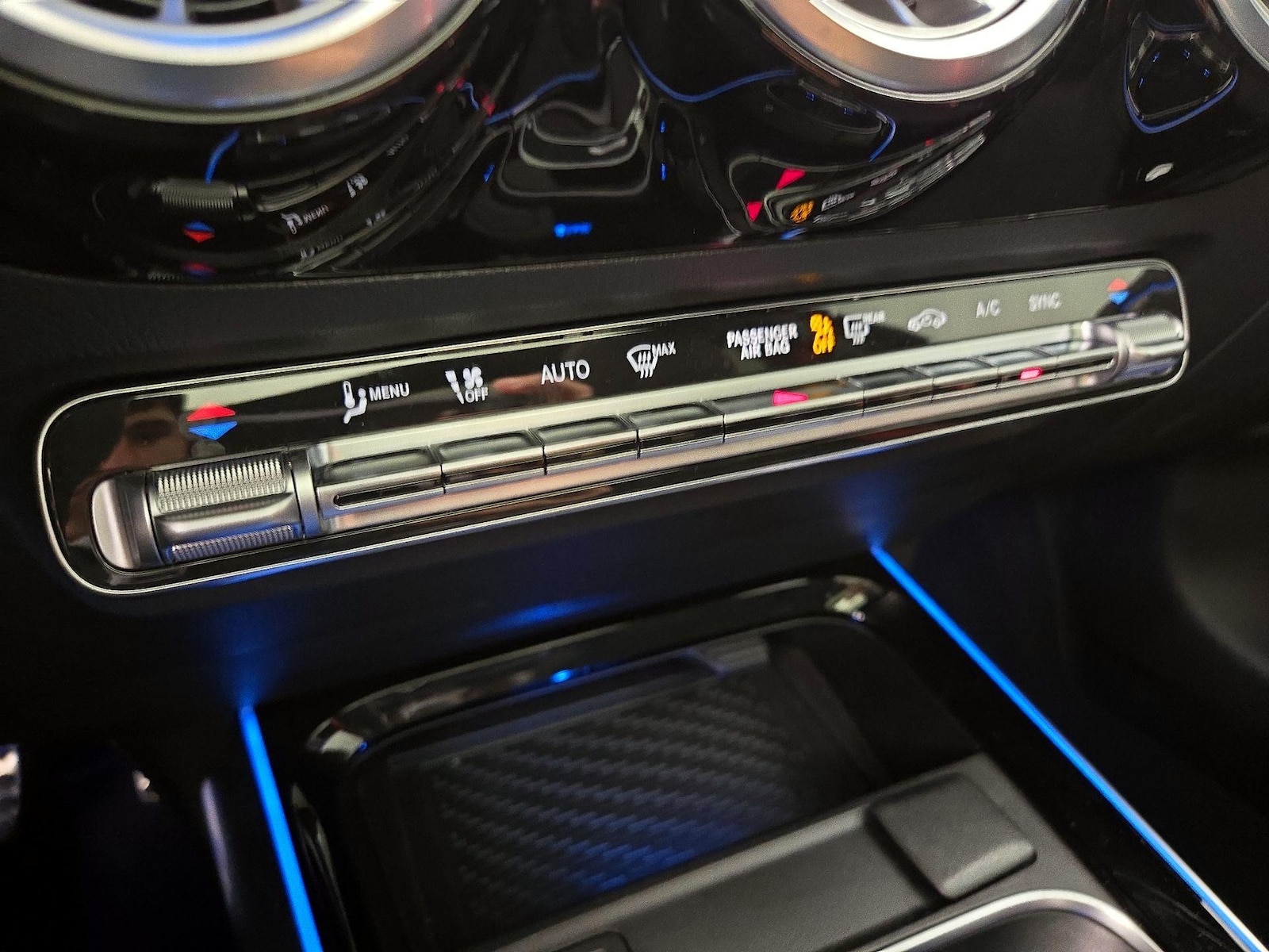 2025 Mercedes-Benz GLA GLA35 AMG - Photo 17