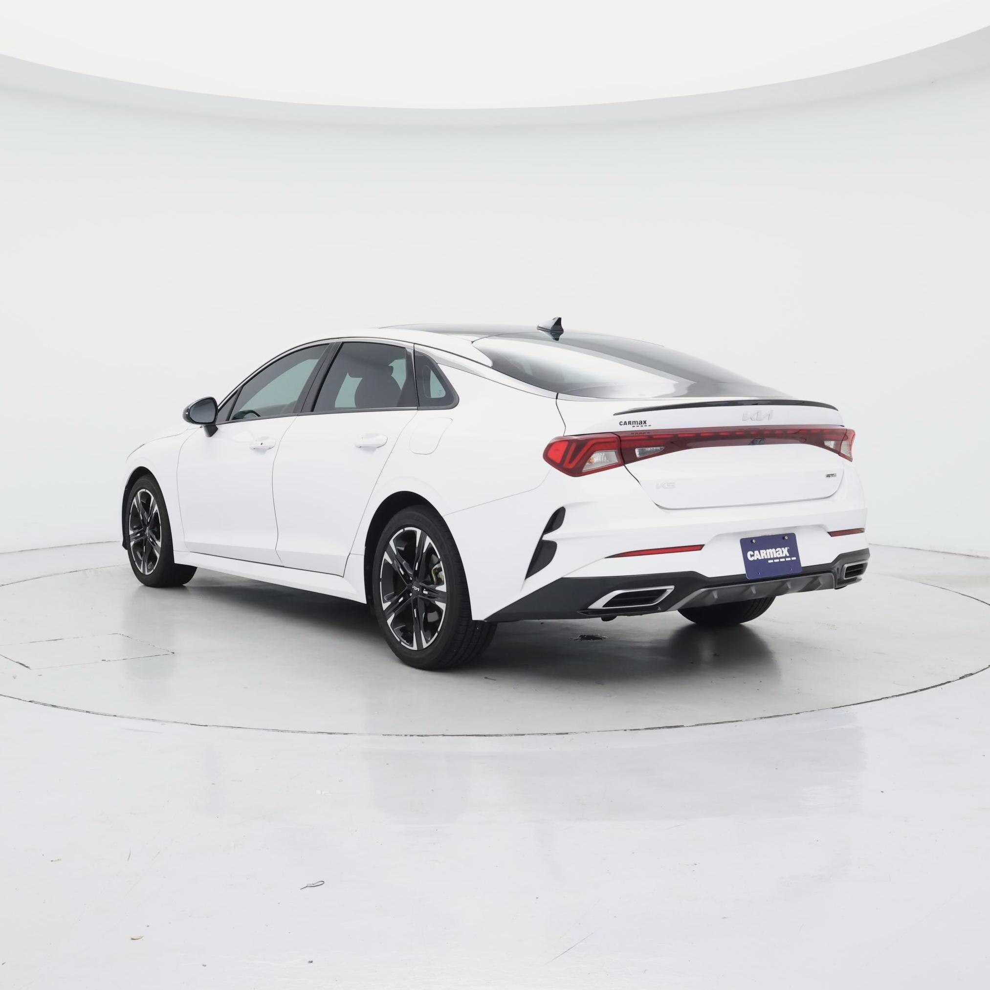 Thumbnail: 2023 Kia K5 - 2