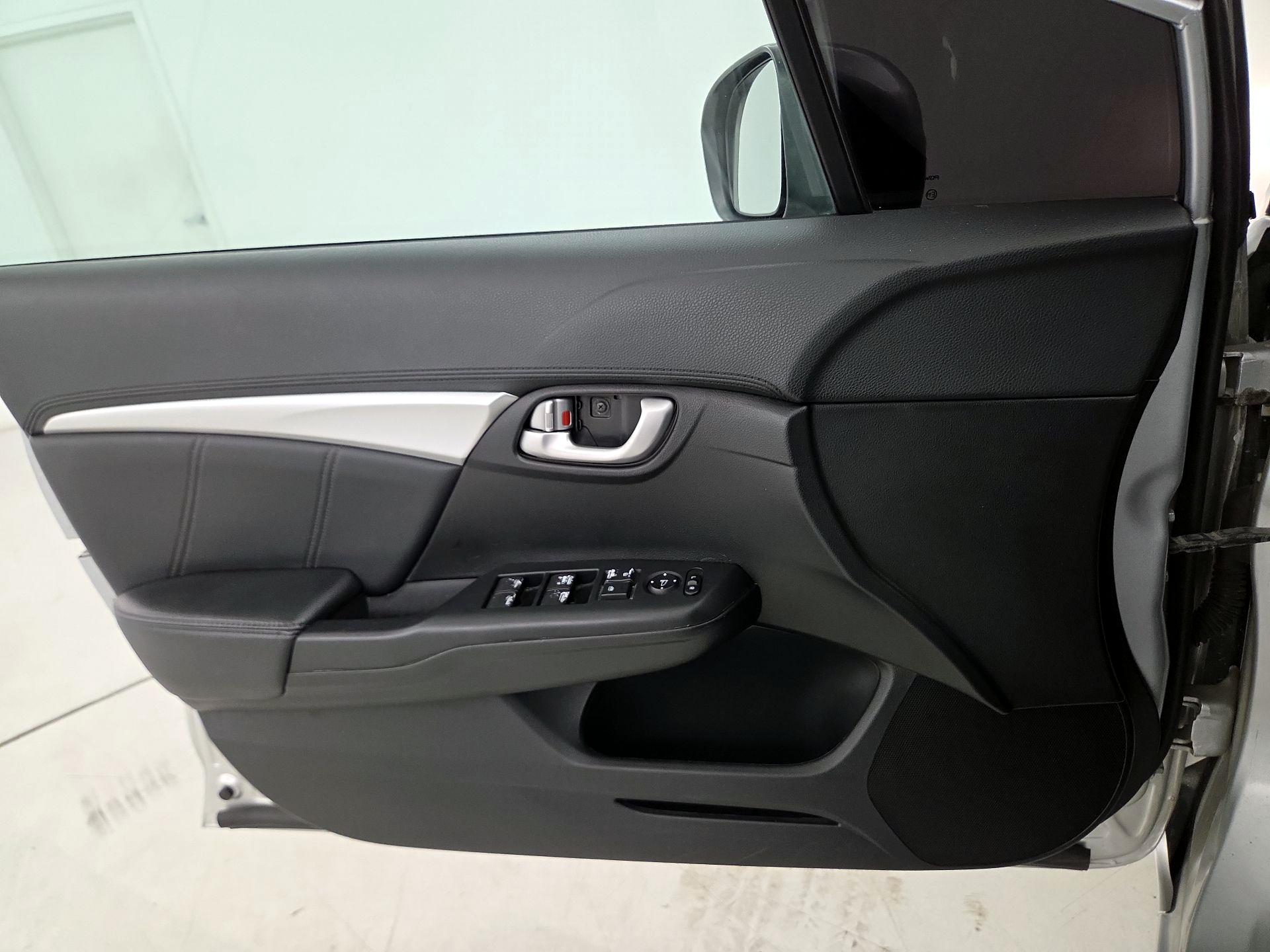 Thumbnail: 2015 Honda Civic - 12