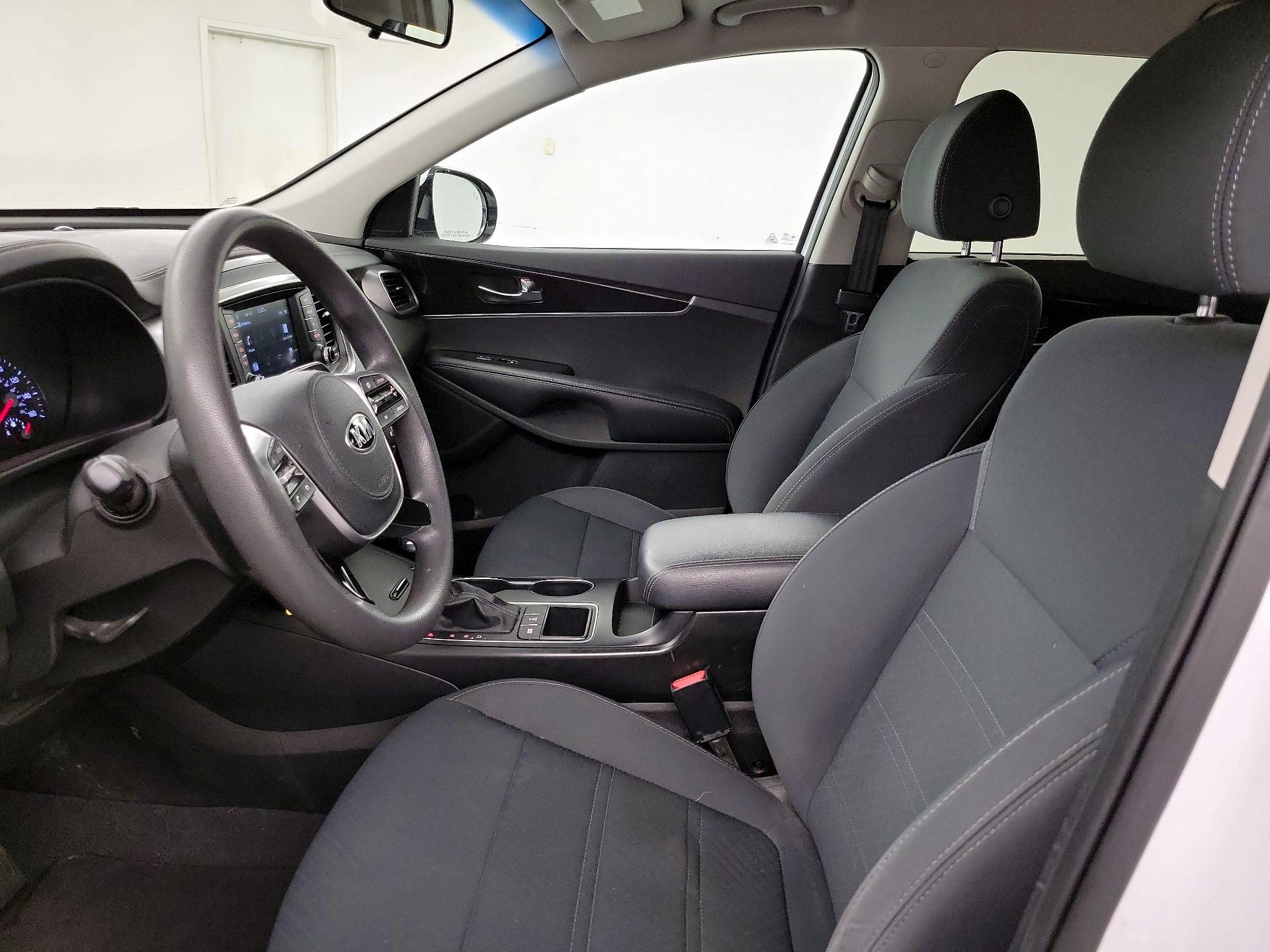 Thumbnail: 2019 Kia Sorento - 11