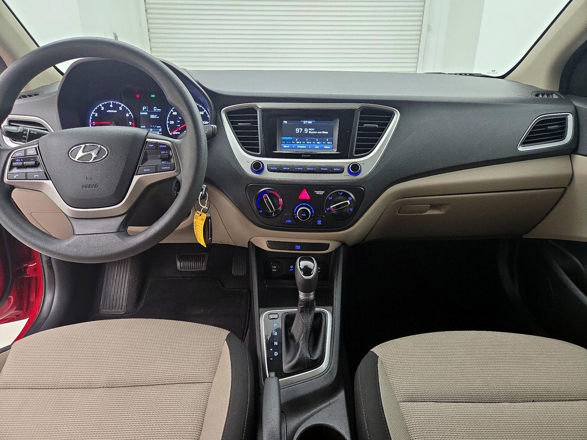 Thumbnail: 2022 Hyundai Accent - 9
