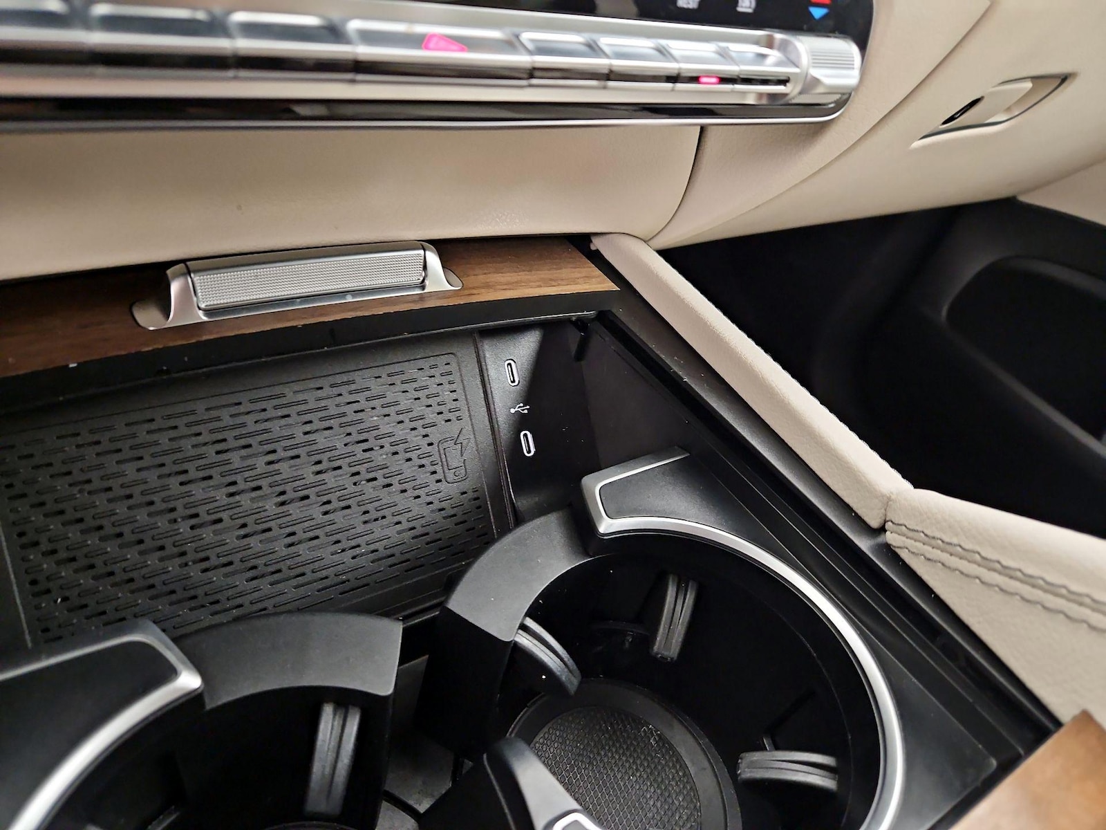 2025 Mercedes-Benz GLE GLE450E - Photo 19