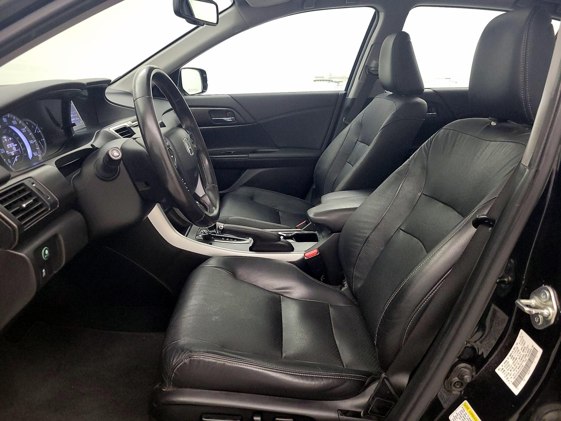Thumbnail: 2015 Honda Accord - 11