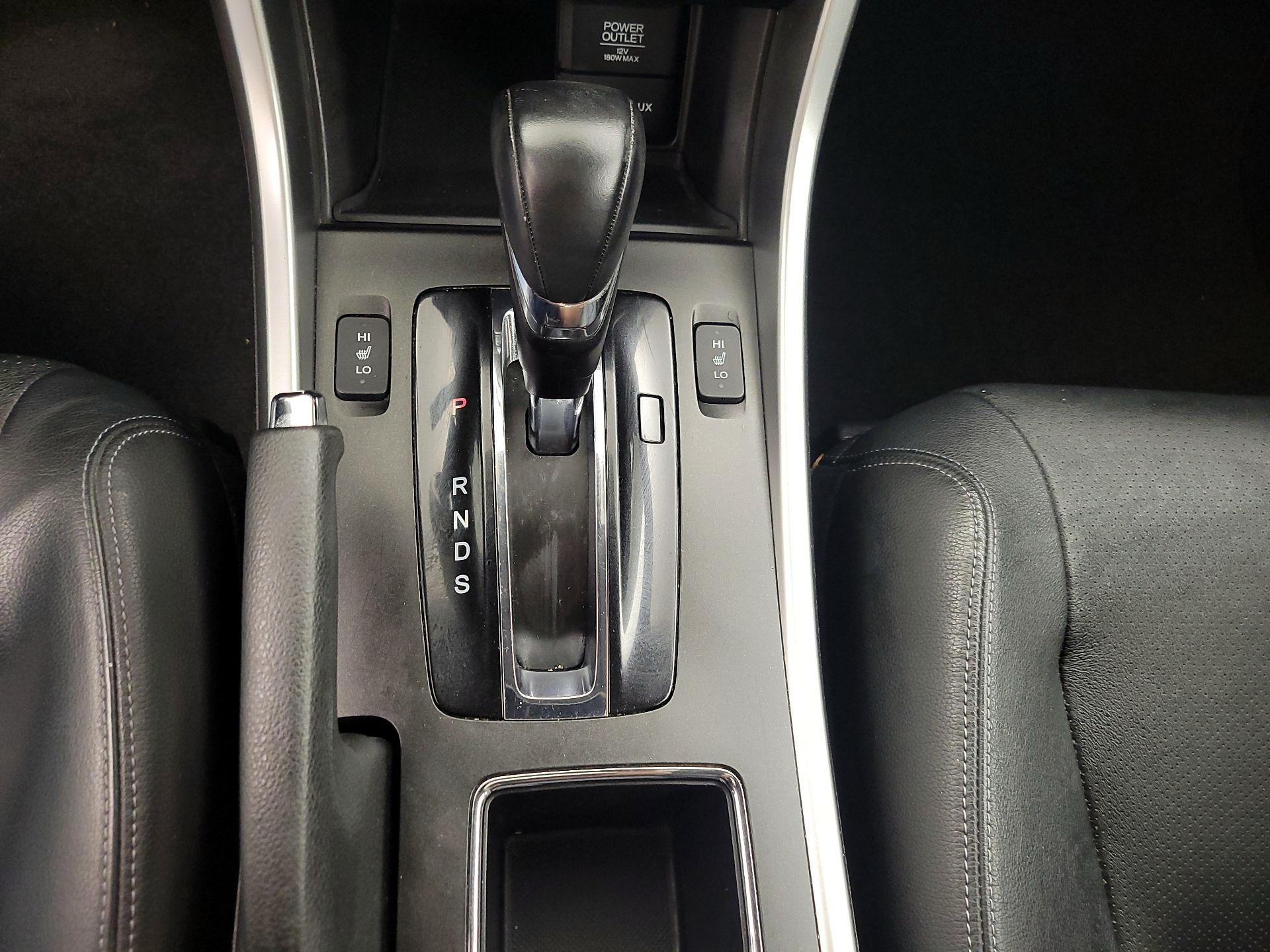 Thumbnail: 2015 Honda Accord - 18