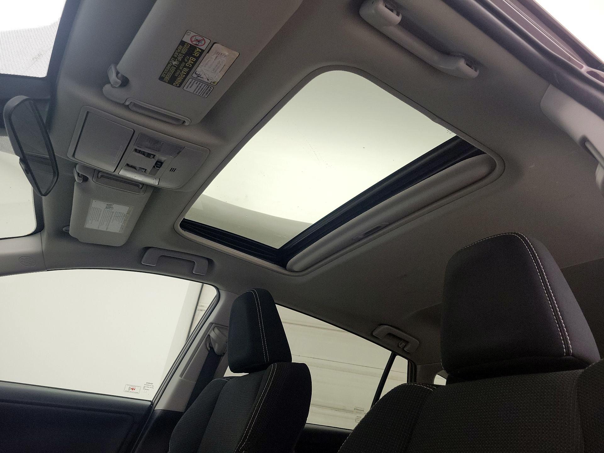 Thumbnail: 2016 Toyota RAV4 - 20