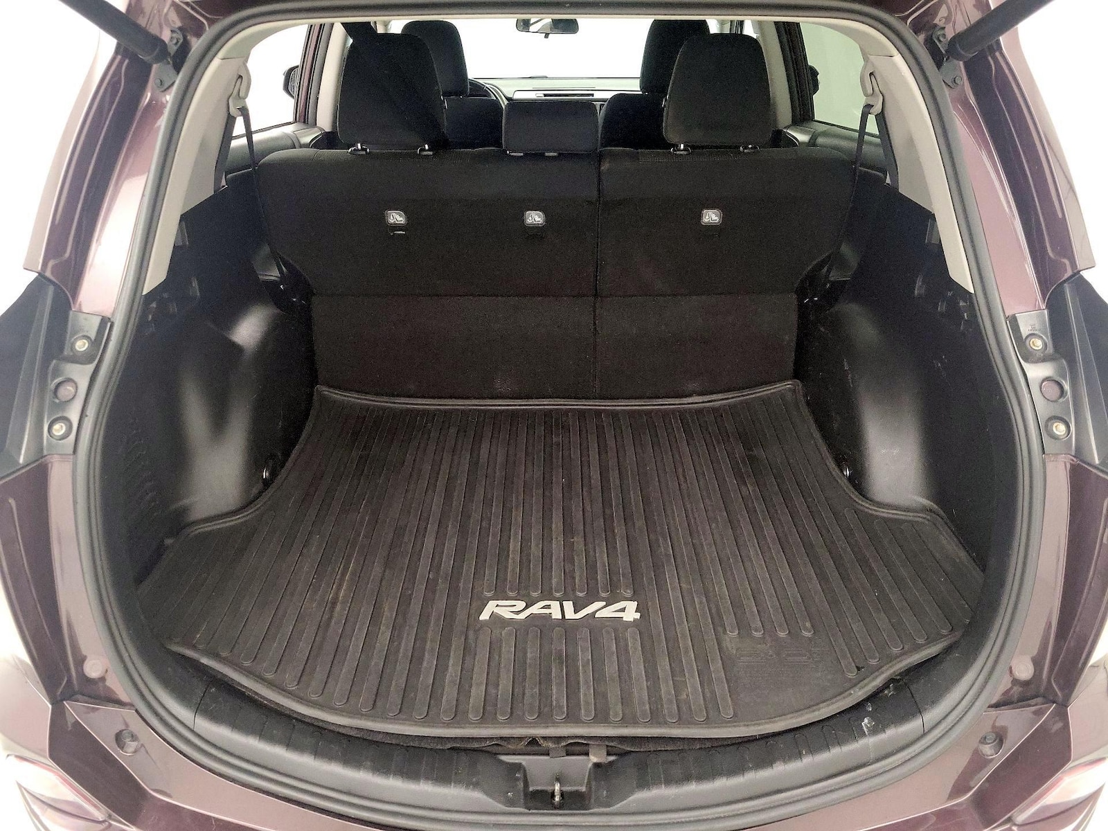 2016 Toyota RAV4 XLE - Photo 23