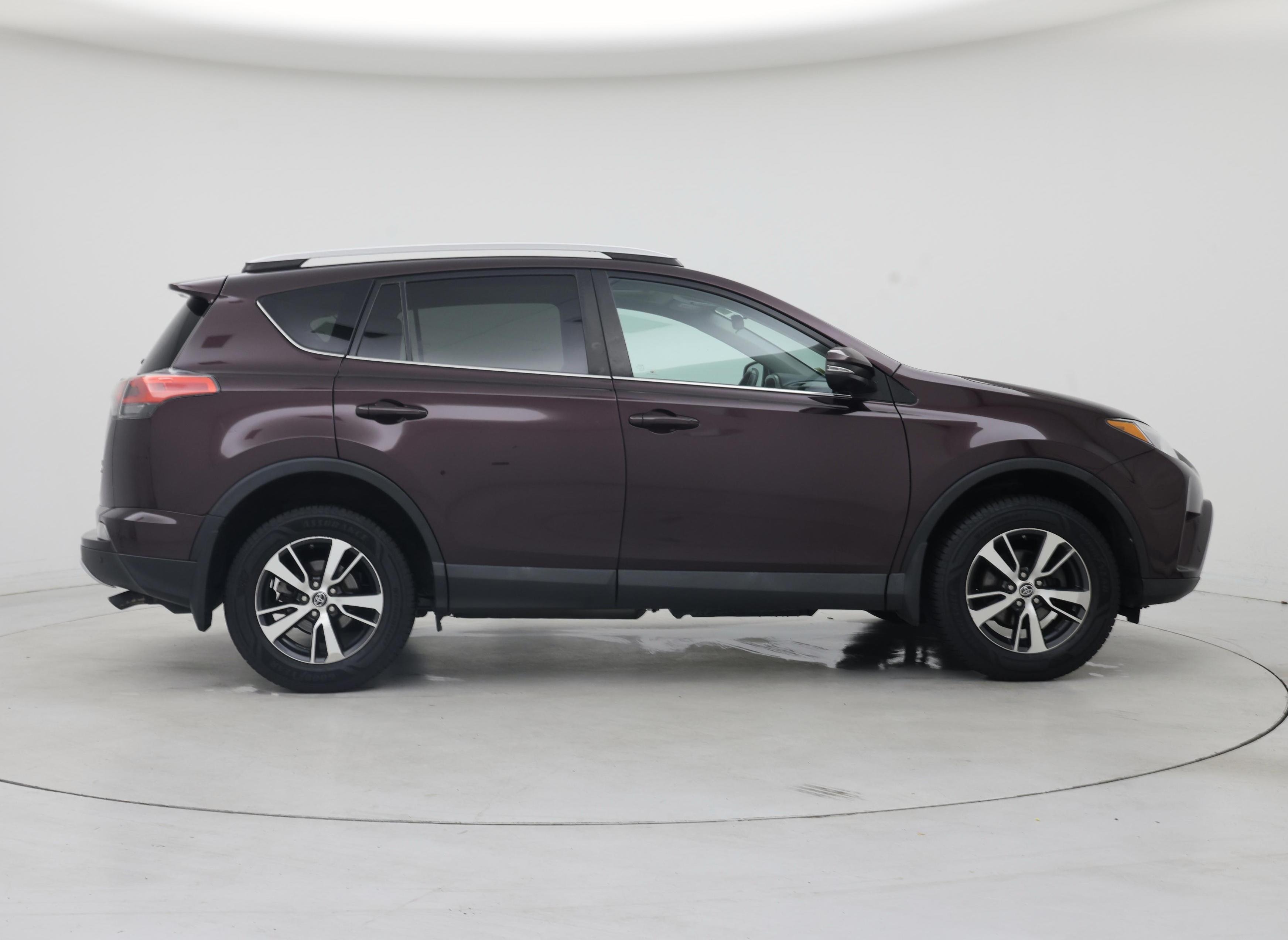 Thumbnail: 2016 Toyota RAV4 - 7