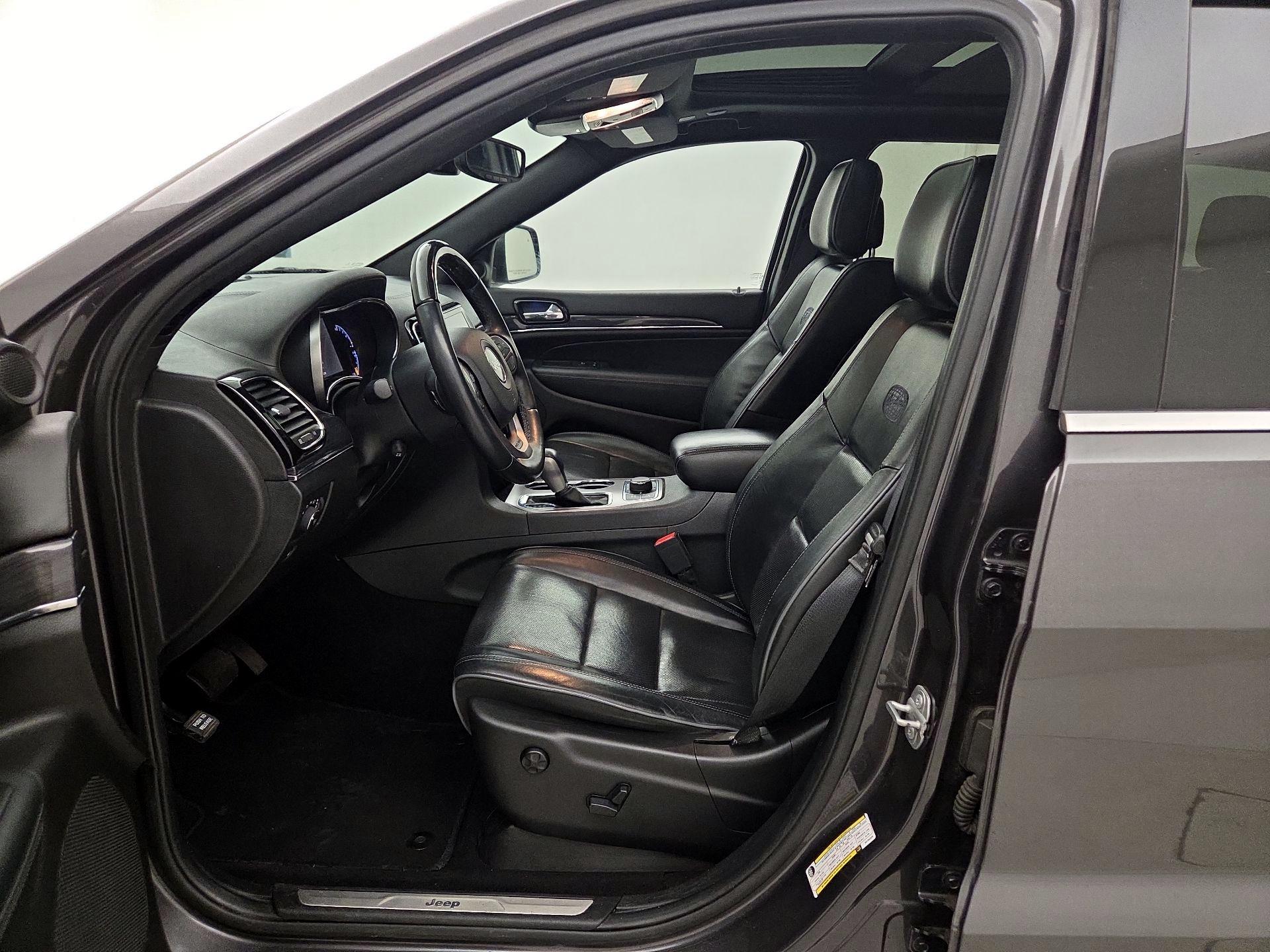 Thumbnail: 2019 Jeep Grand Cherokee - 9
