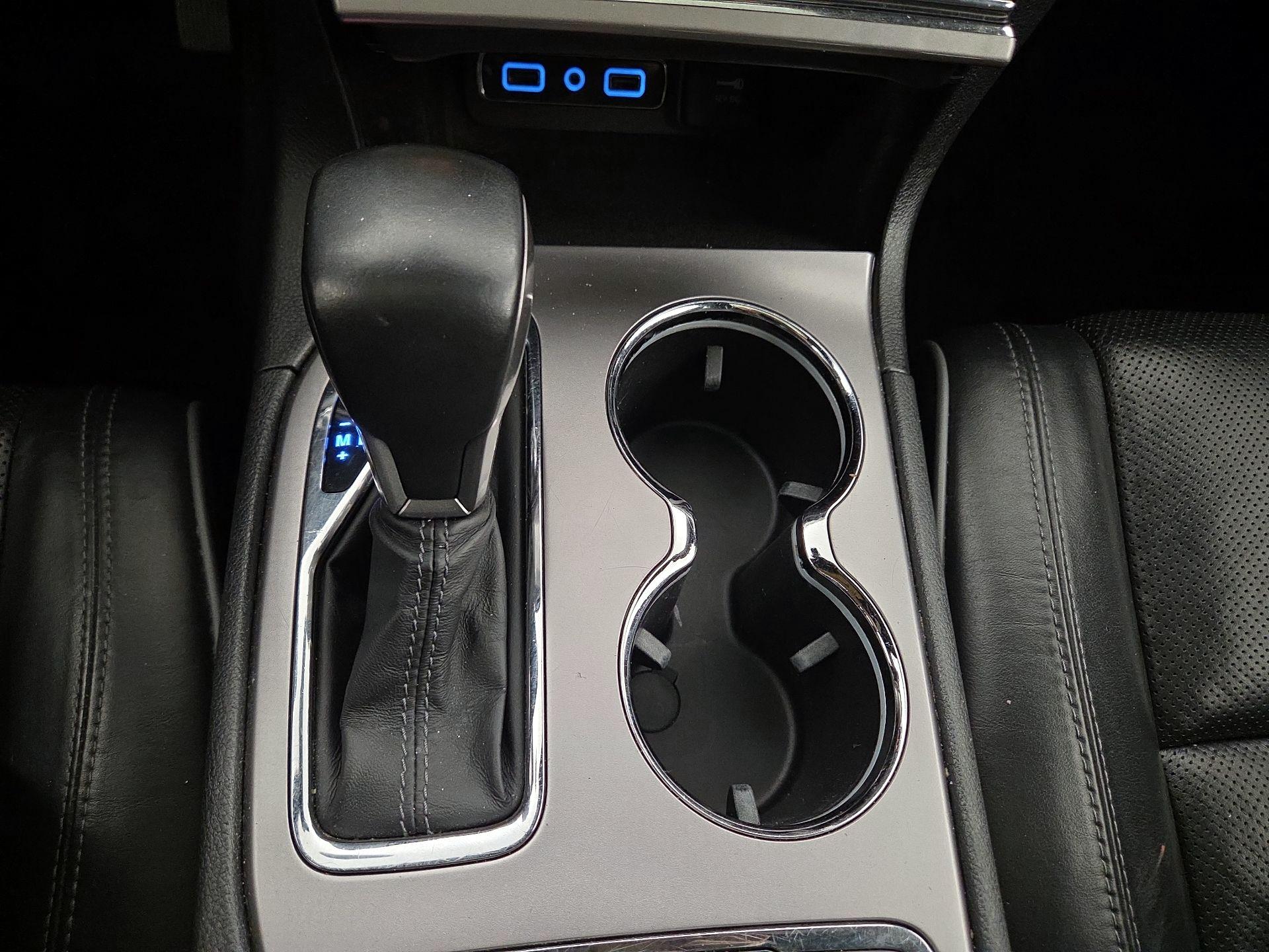 Thumbnail: 2019 Jeep Grand Cherokee - 16