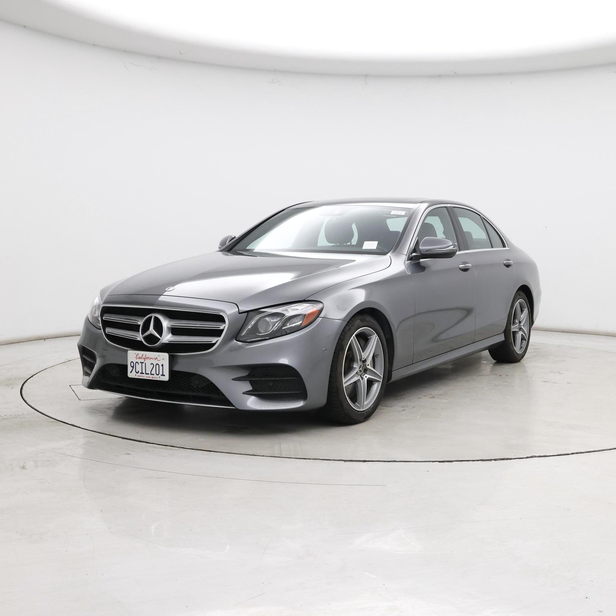 Thumbnail: 2018 Mercedes-Benz E-Class - 4