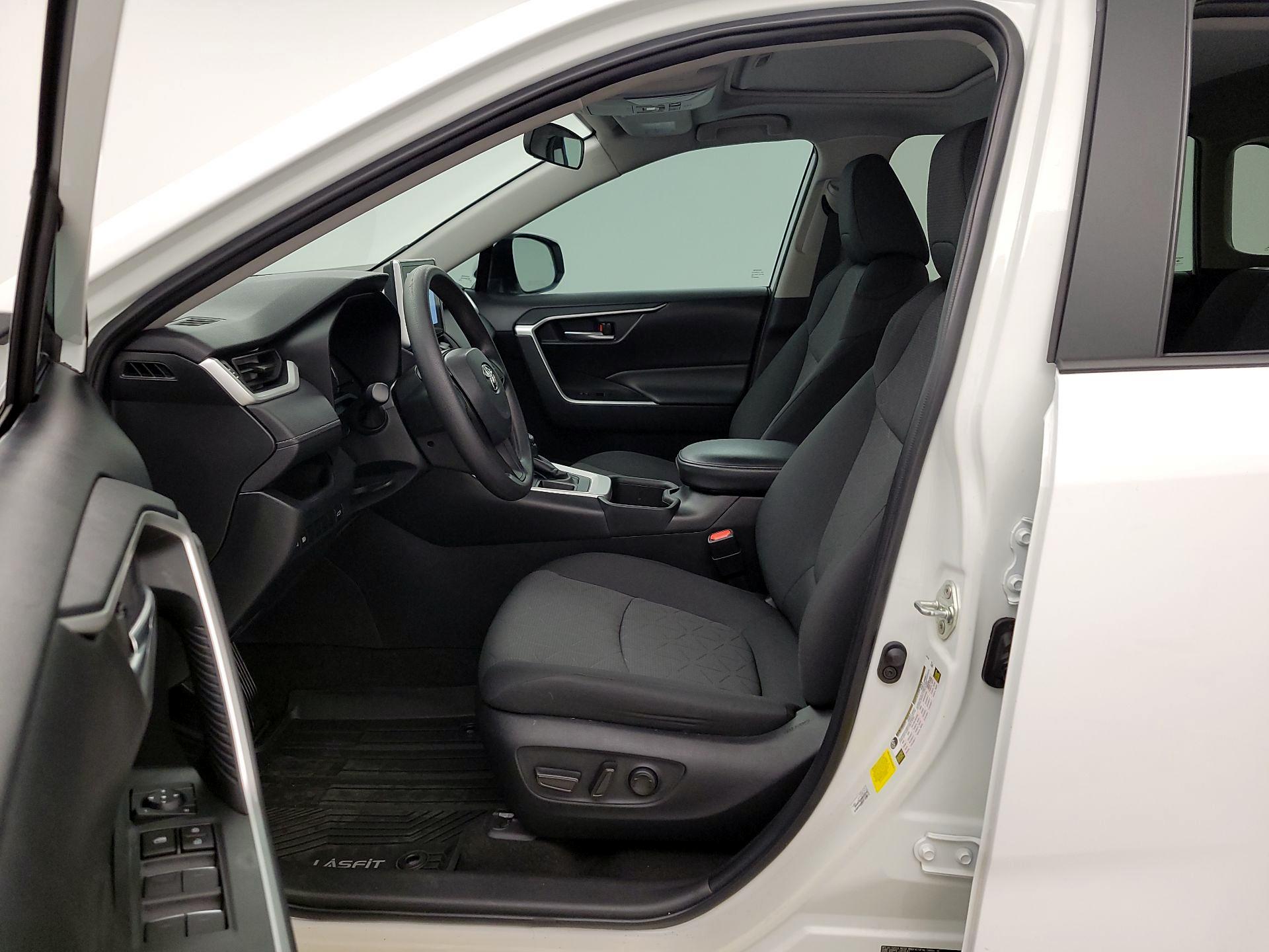 Thumbnail: 2023 Toyota RAV4 - 11