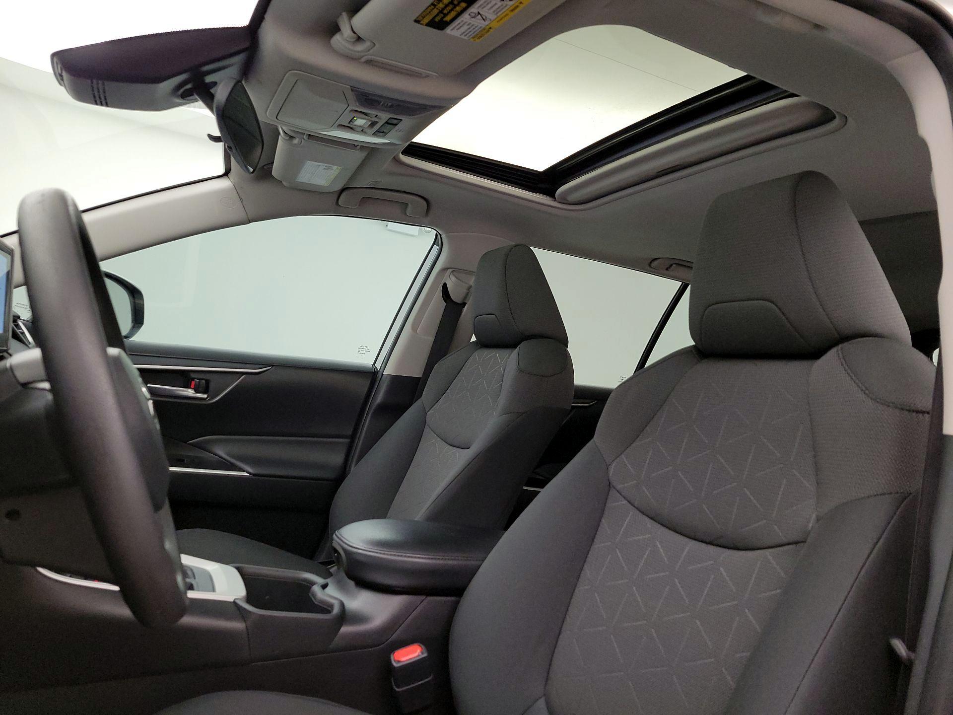 Thumbnail: 2023 Toyota RAV4 - 19