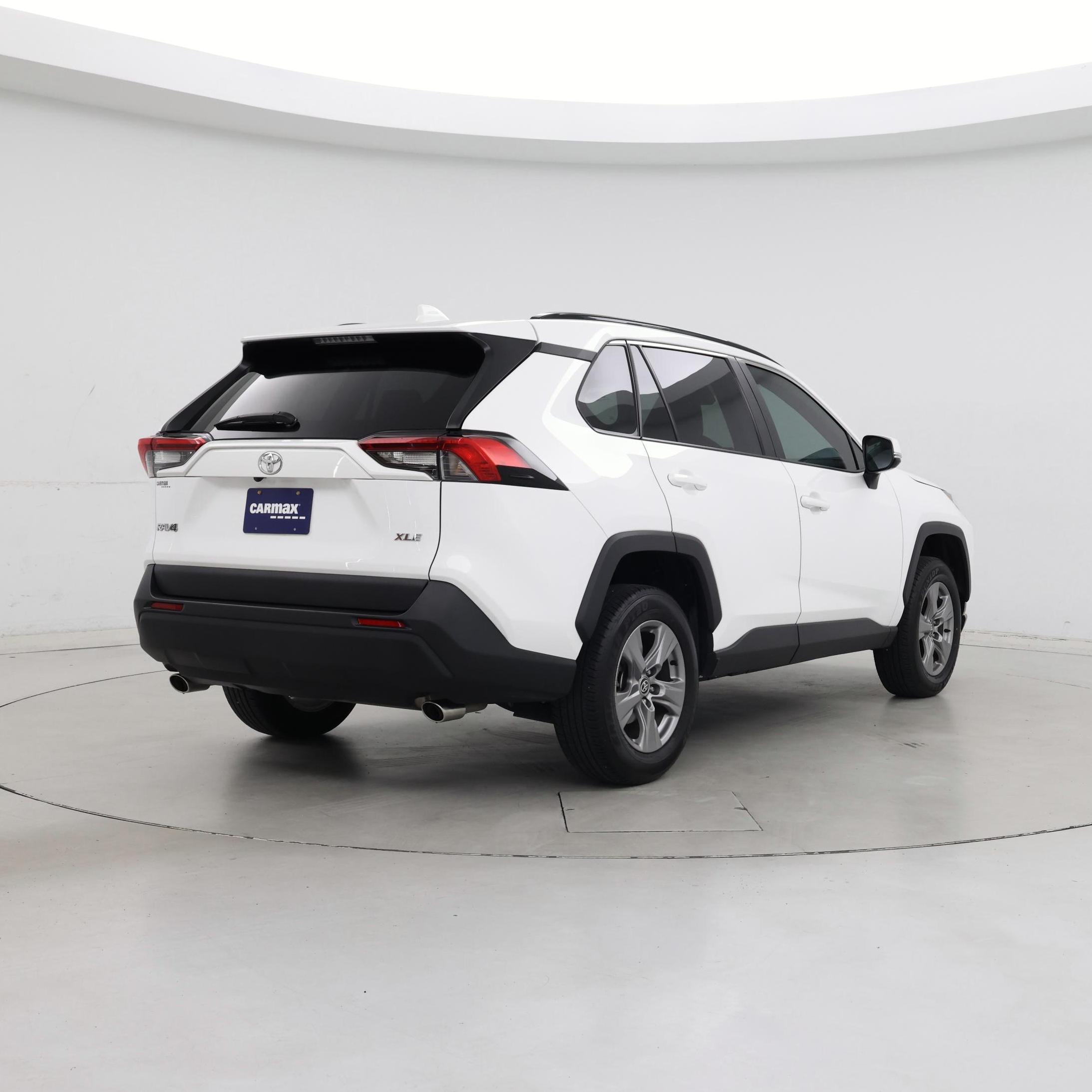 Thumbnail: 2023 Toyota RAV4 - 8