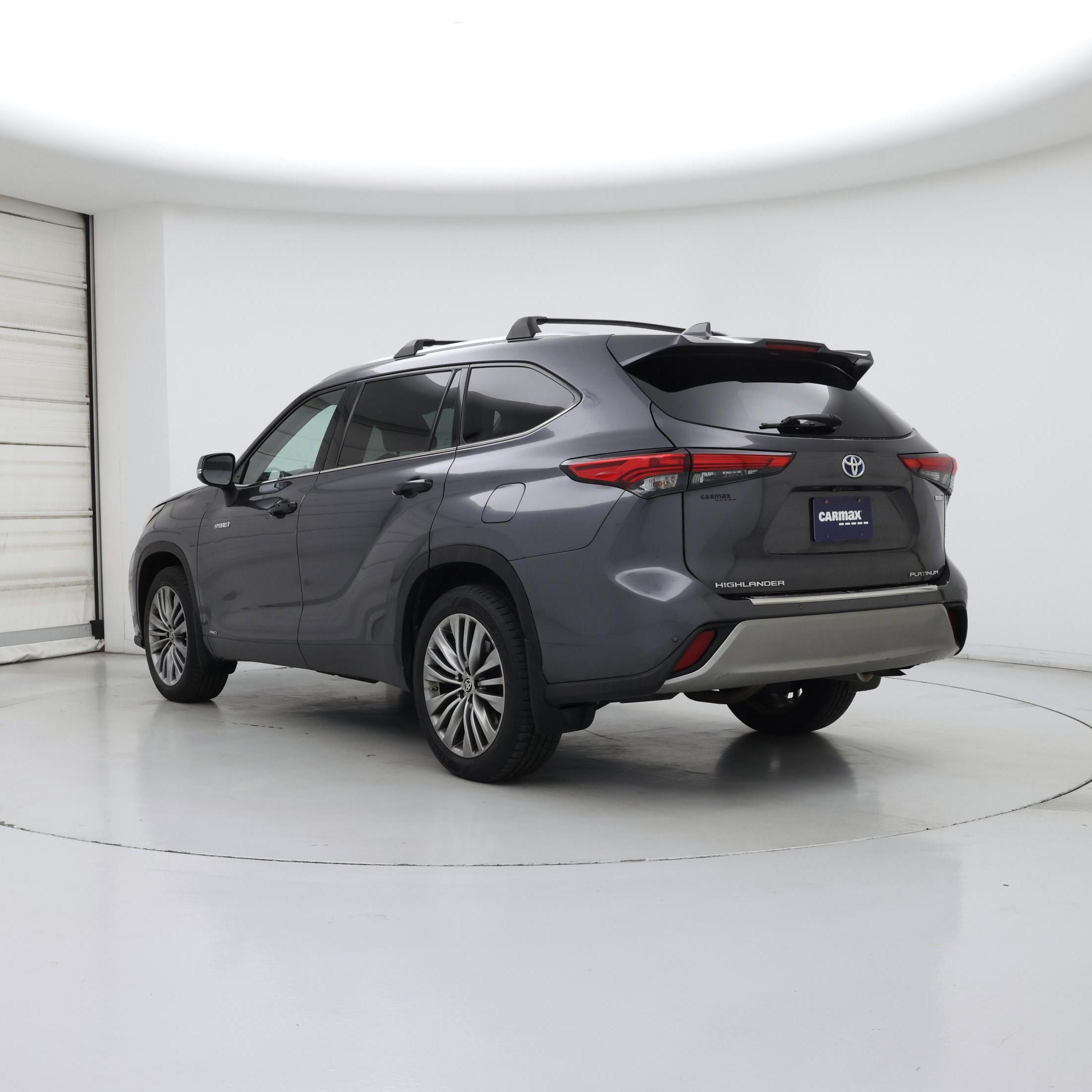 Thumbnail: 2020 Toyota Highlander - 2