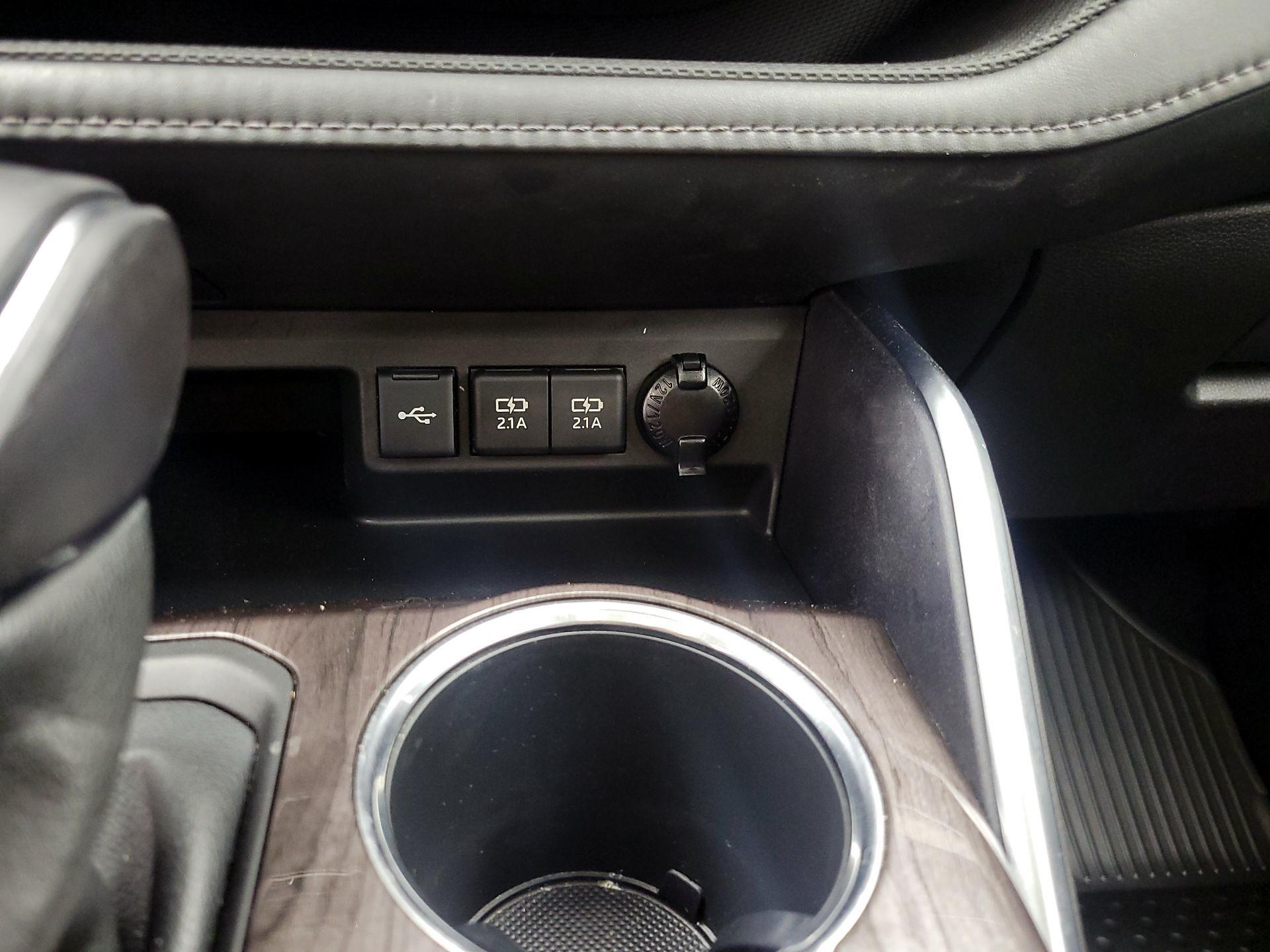Thumbnail: 2020 Toyota Highlander - 19