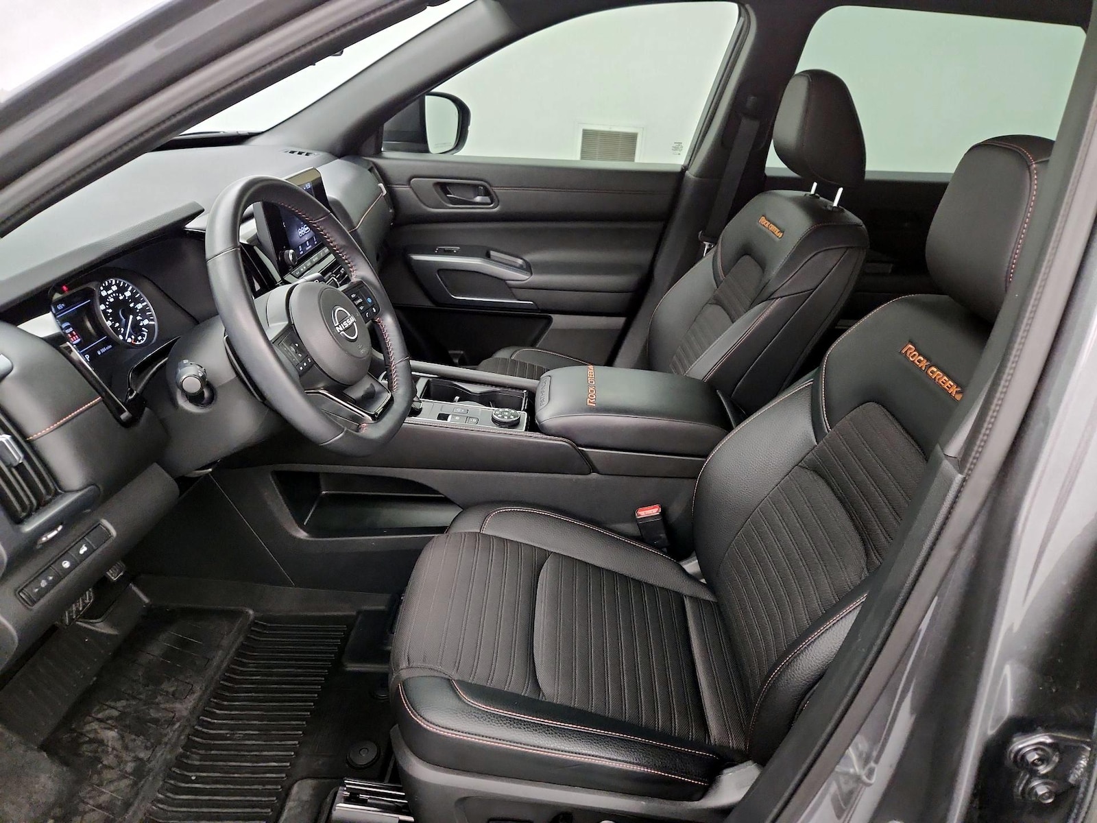 2025 Nissan Pathfinder Rock Creek - Photo 12