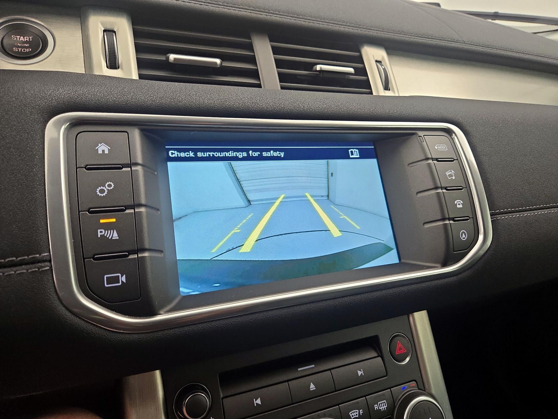 Thumbnail: 2016 Land Rover Range Rover Evoque - 15