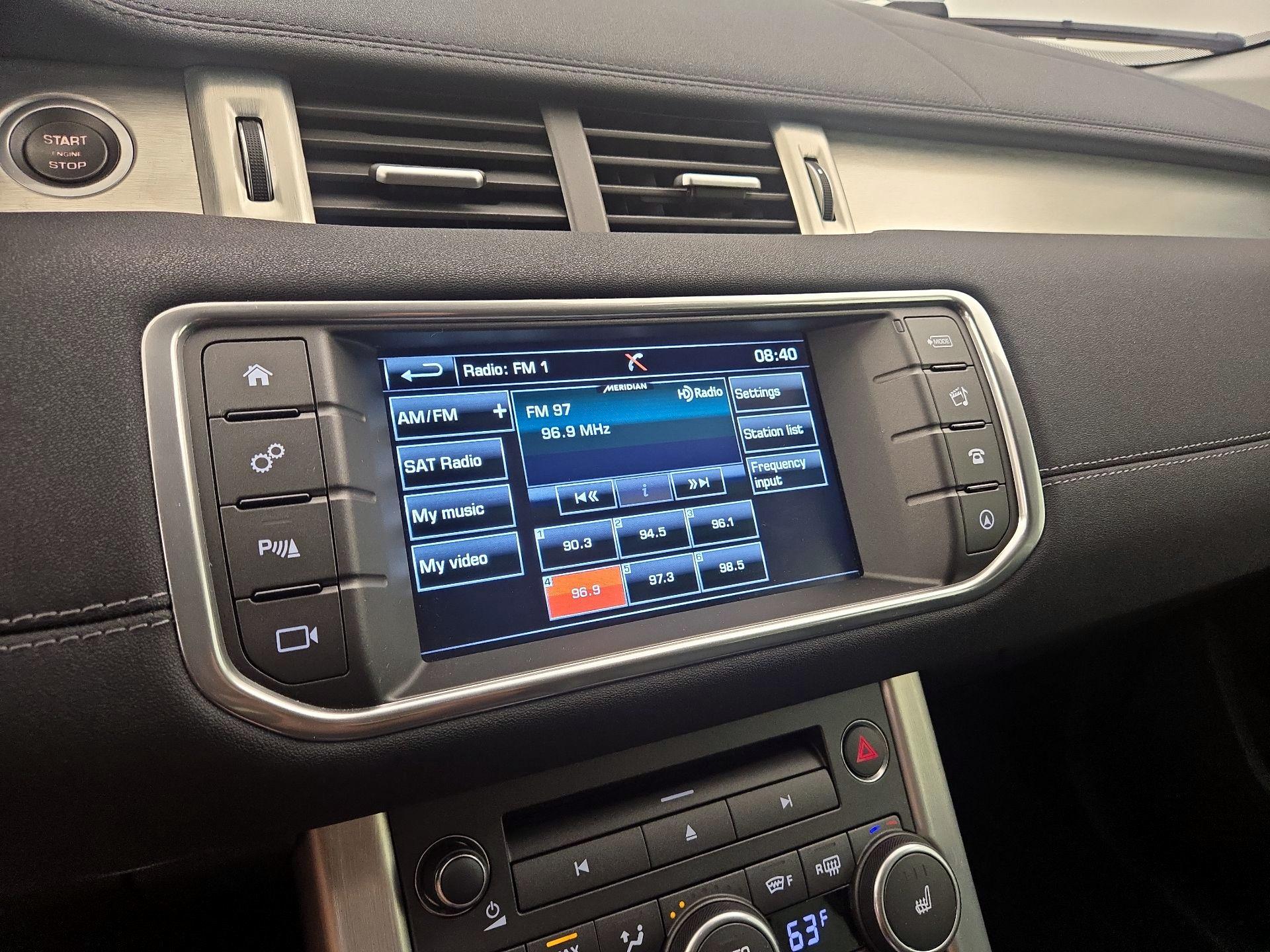 Thumbnail: 2016 Land Rover Range Rover Evoque - 16