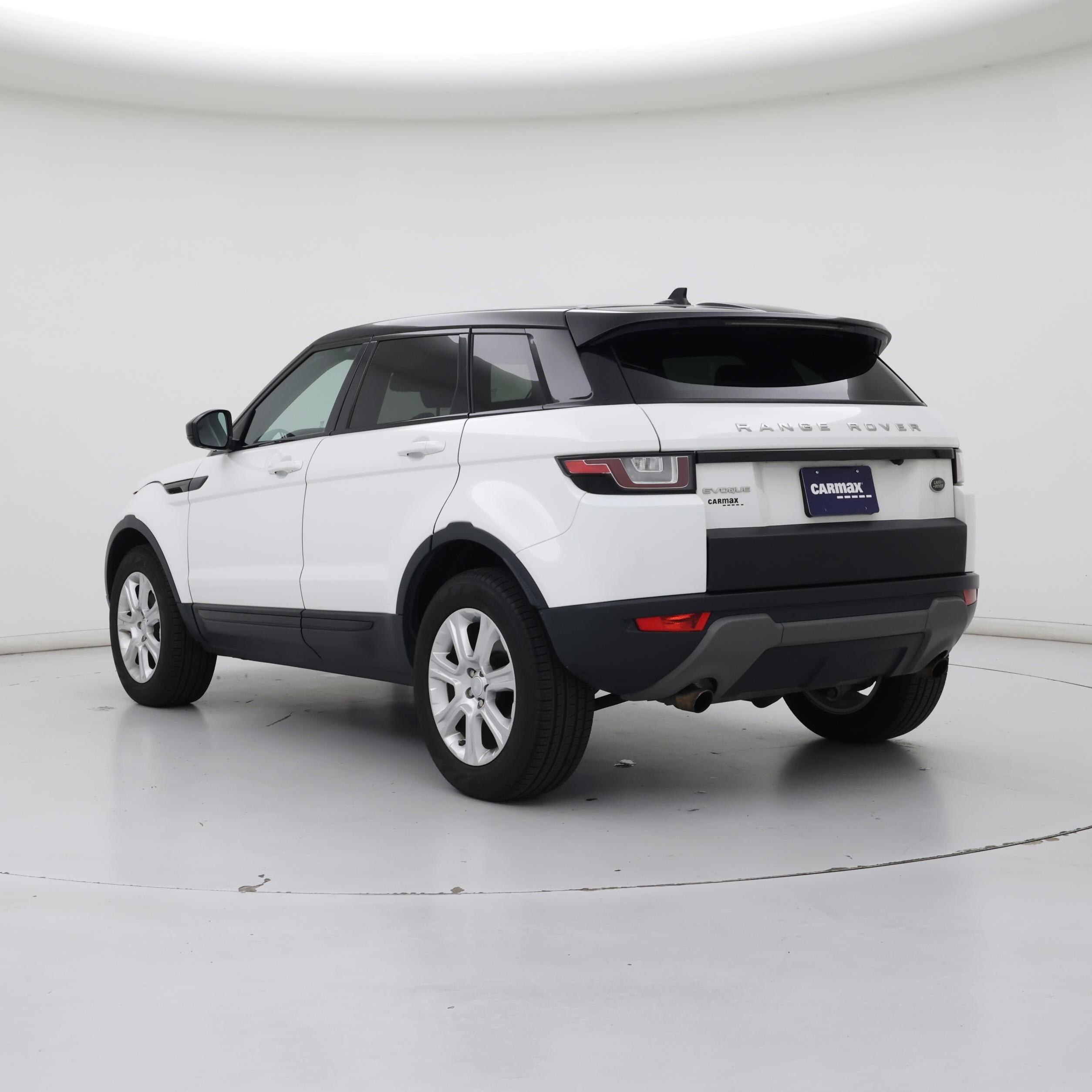 Thumbnail: 2016 Land Rover Range Rover Evoque - 2