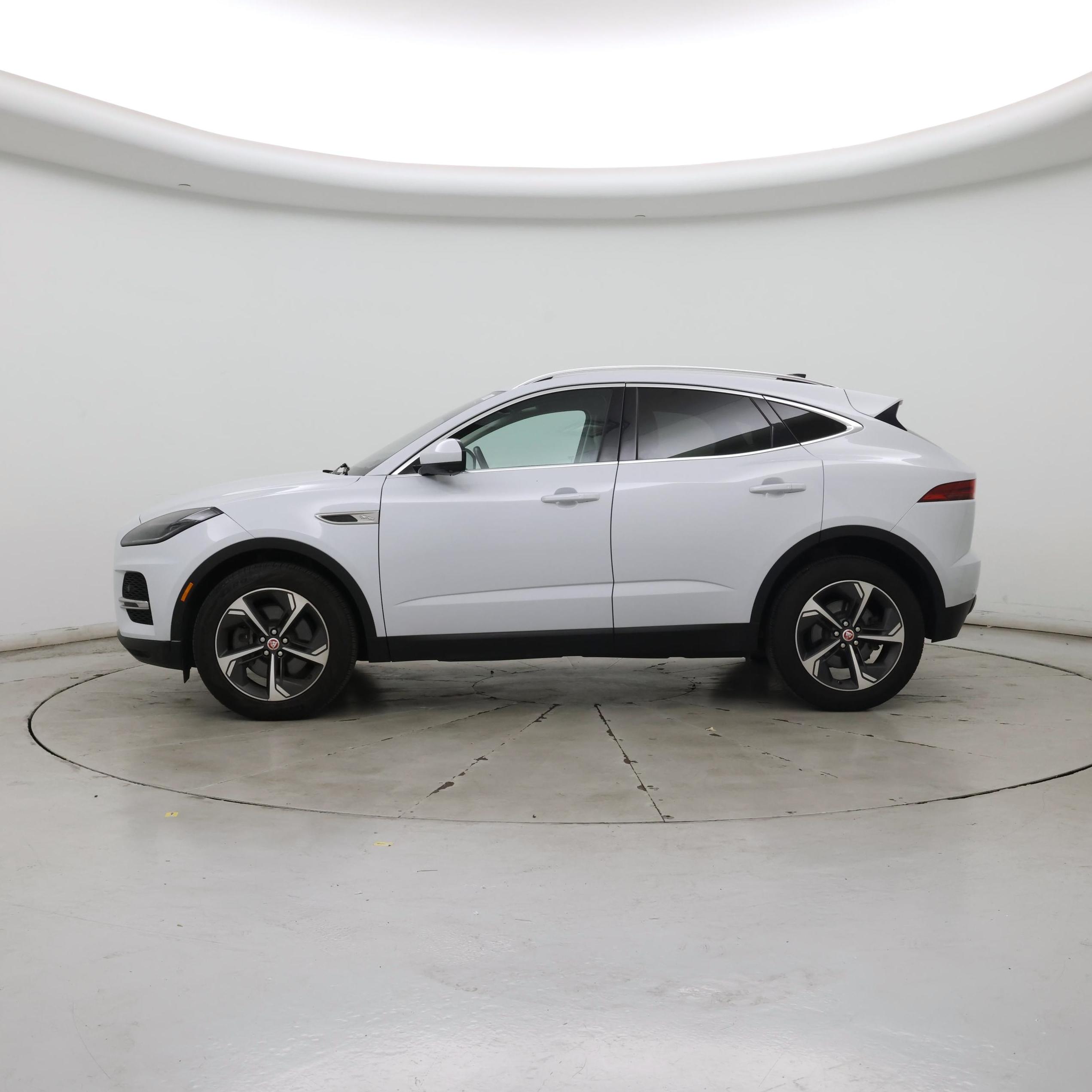 Thumbnail: 2021 Jaguar E-Pace - 3
