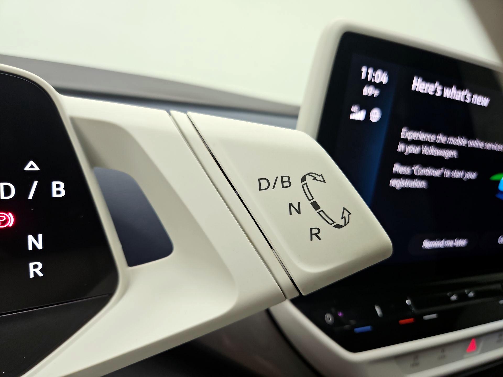 Thumbnail: 2023 Volkswagen ID.4 - 17