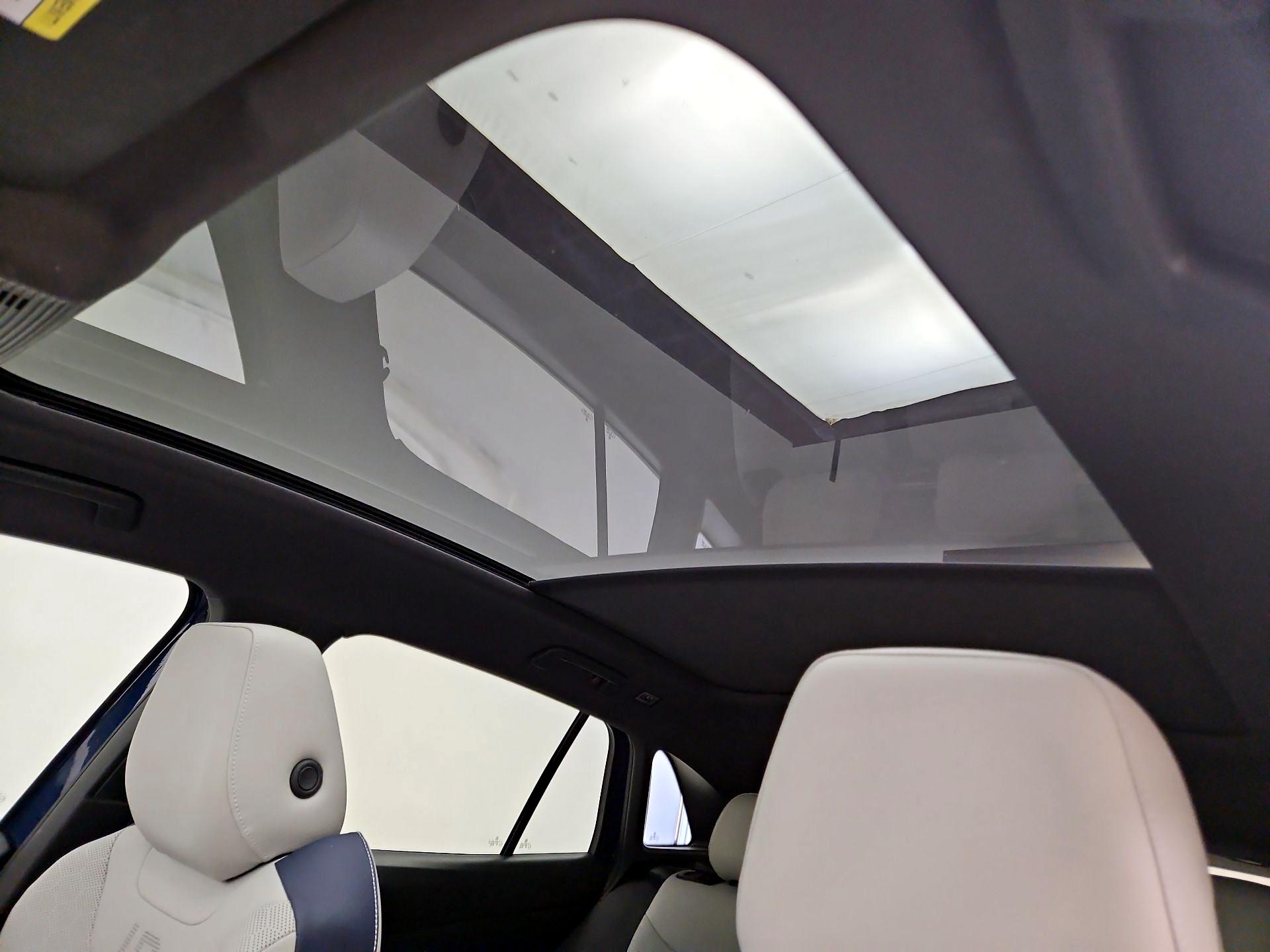 Thumbnail: 2023 Volkswagen ID.4 - 18