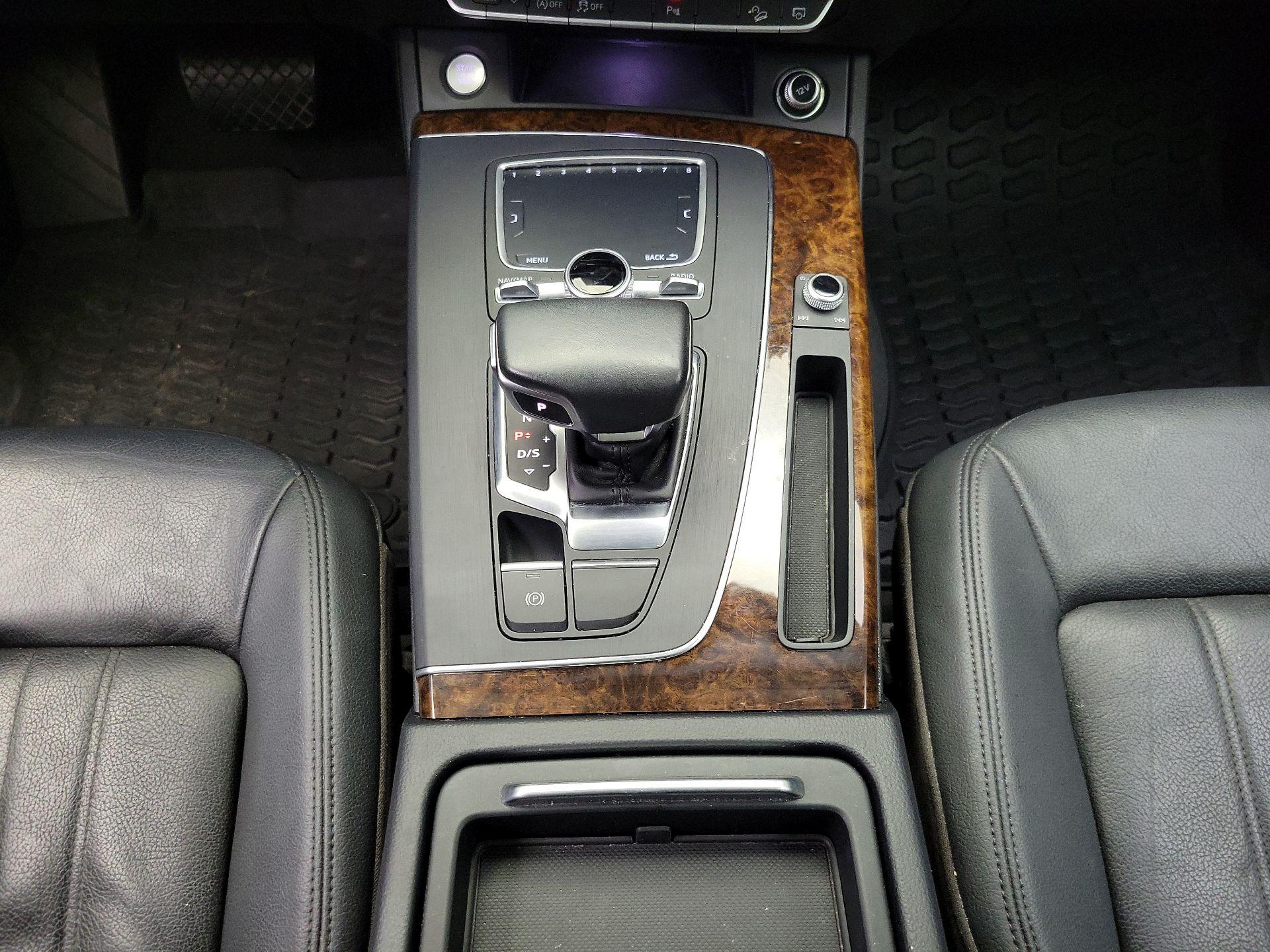 Thumbnail: 2018 Audi Q5 - 18