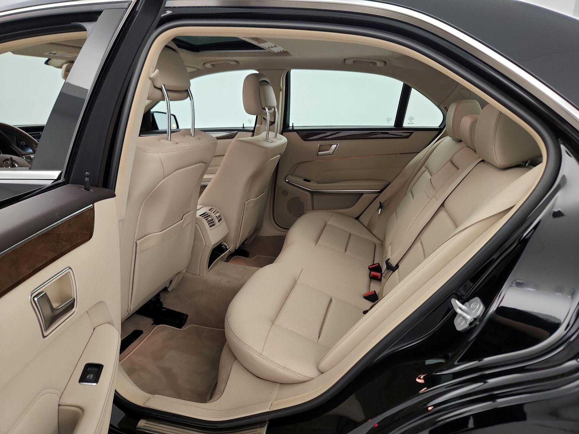 Thumbnail: 2016 Mercedes-Benz E-Class - 20
