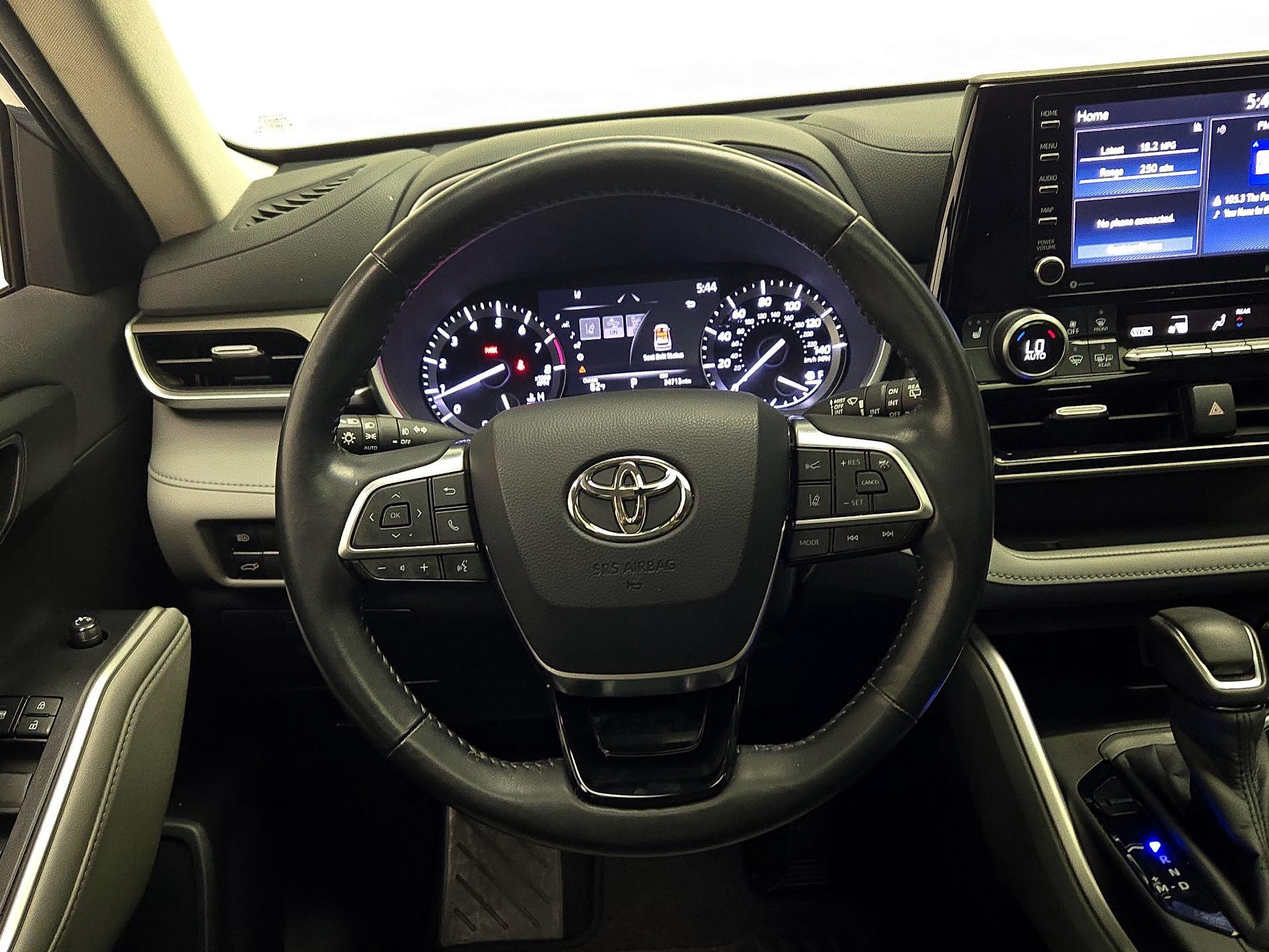 Thumbnail: 2020 Toyota Highlander - 10