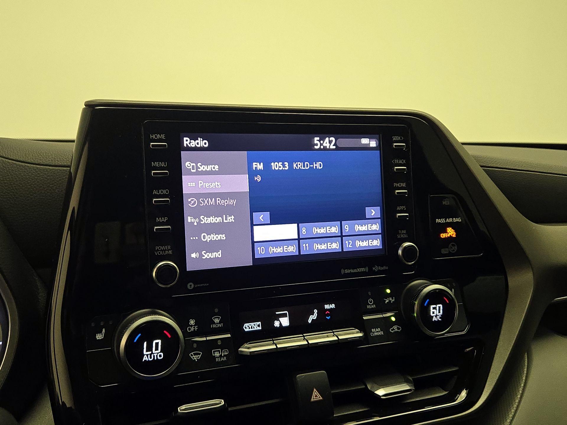 Thumbnail: 2020 Toyota Highlander - 15