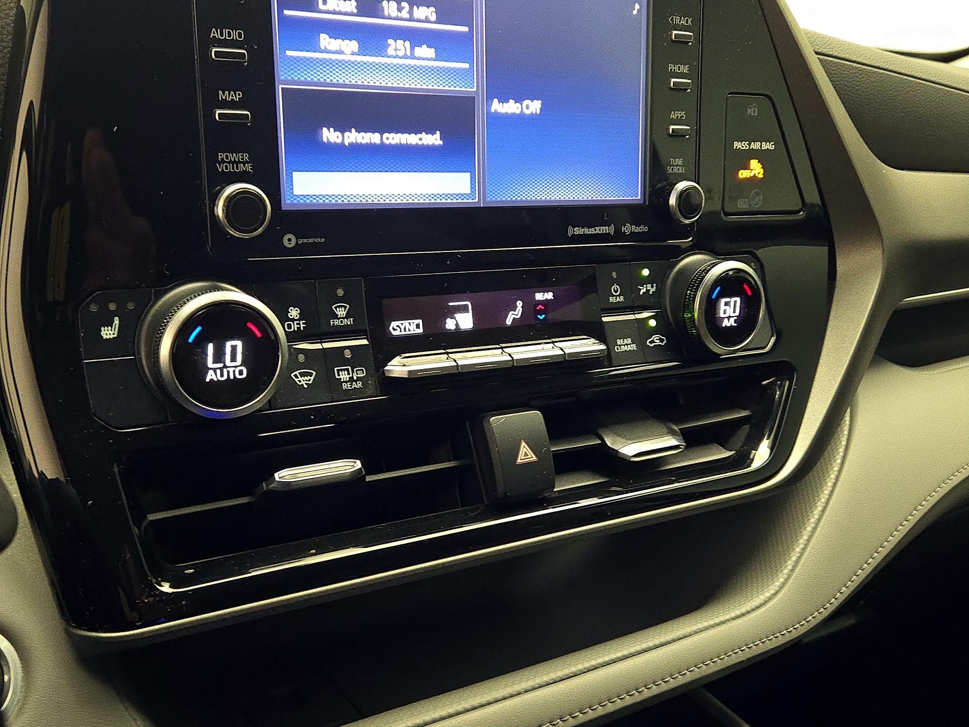Thumbnail: 2020 Toyota Highlander - 16