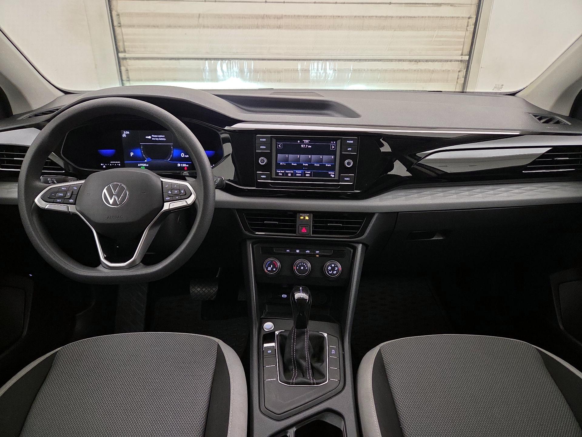 Thumbnail: 2022 Volkswagen Taos - 9