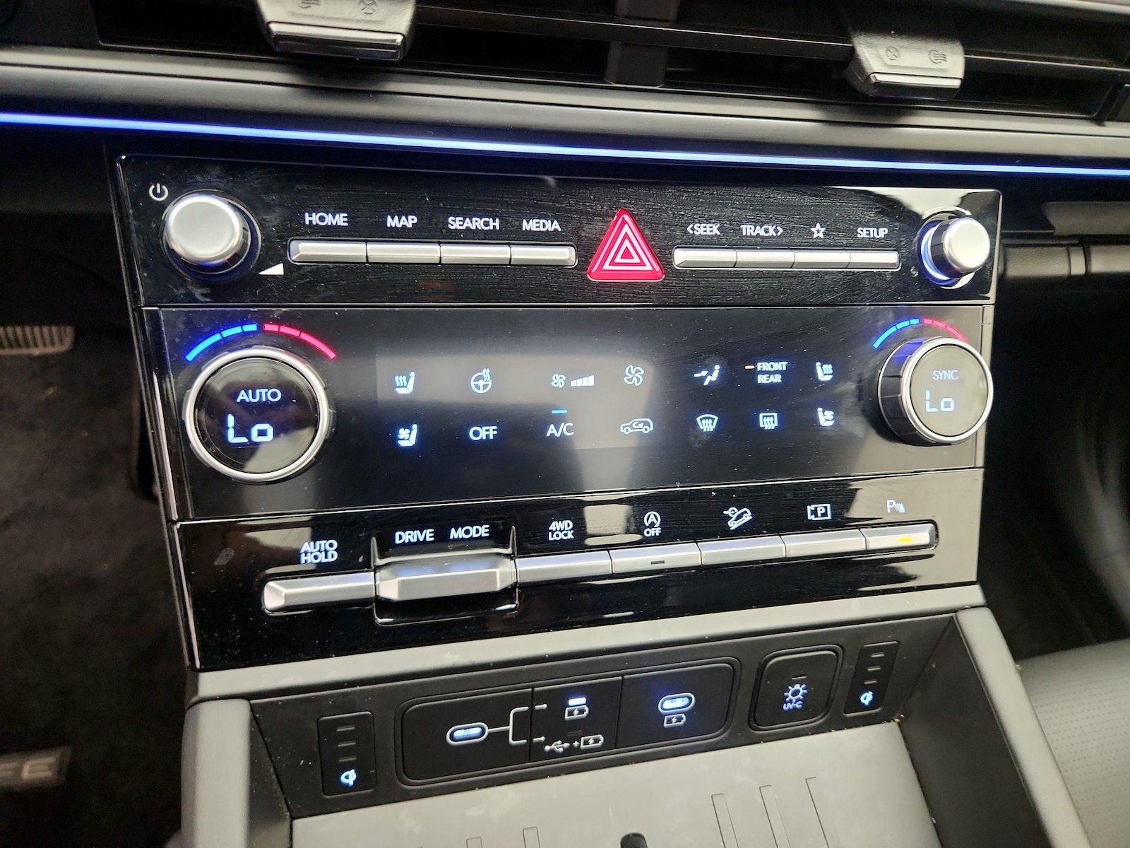 2025 Hyundai Santa Fe Calligraphy - Photo 18