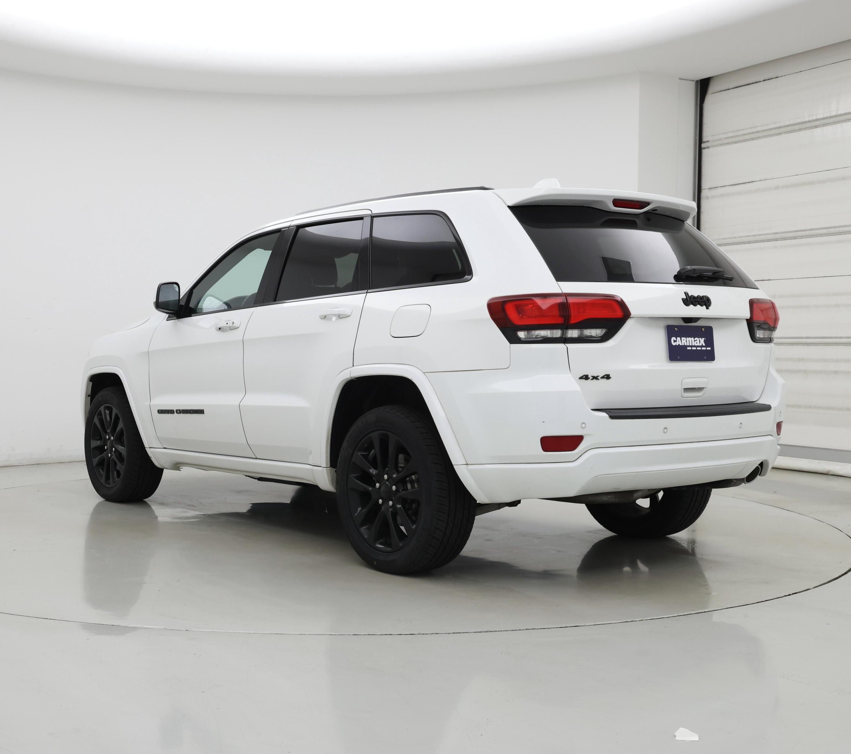 Thumbnail: 2019 Jeep Grand Cherokee - 2