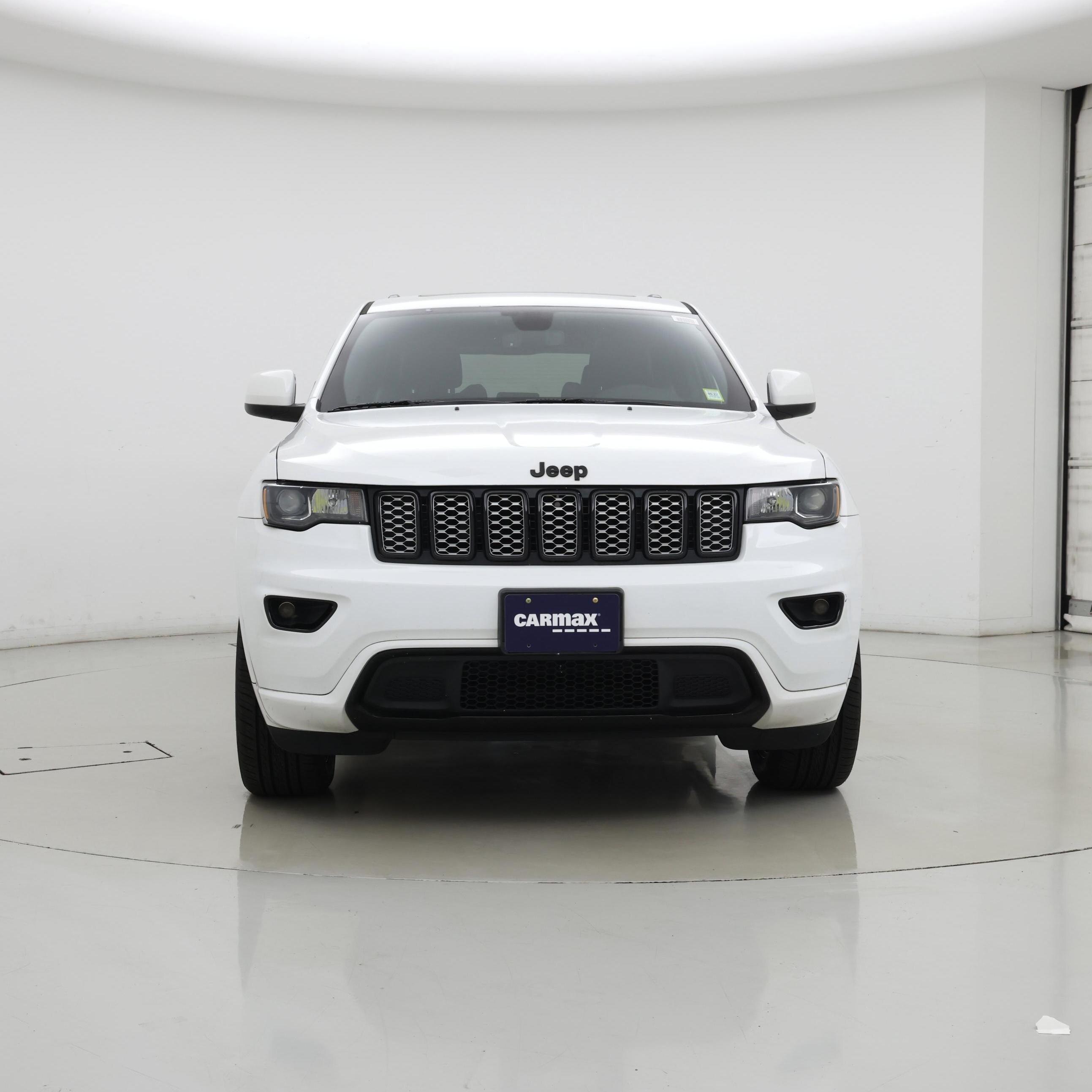 Thumbnail: 2019 Jeep Grand Cherokee - 5