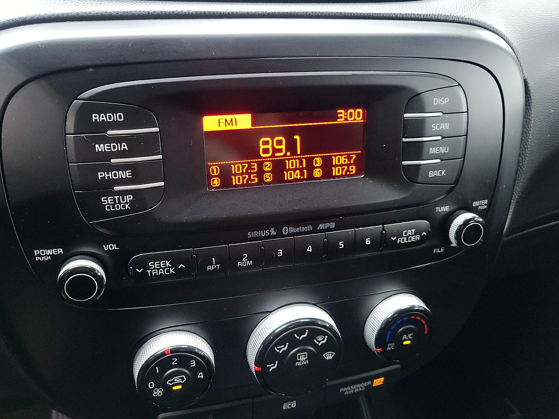 Thumbnail: 2016 Kia Soul - 14