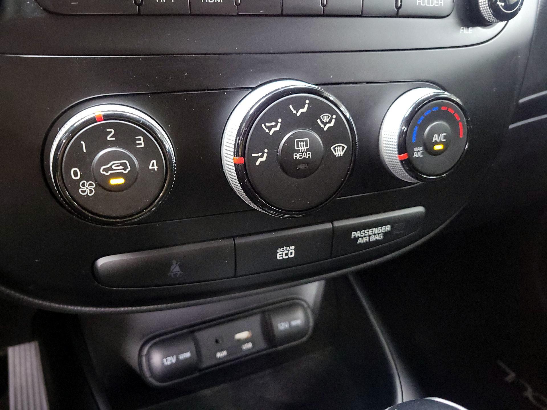 Thumbnail: 2016 Kia Soul - 15