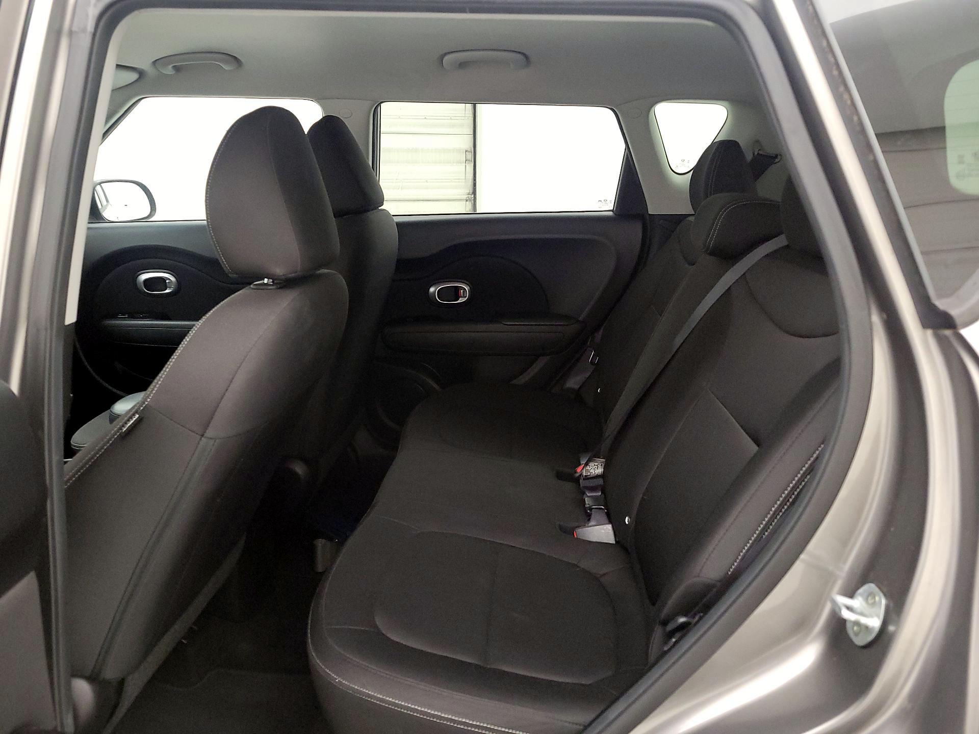 Thumbnail: 2016 Kia Soul - 18