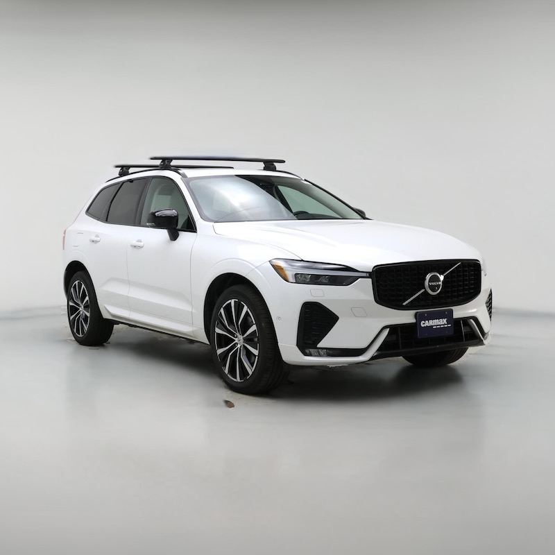 2024 Volvo XC60 B5 Plus Dark Theme