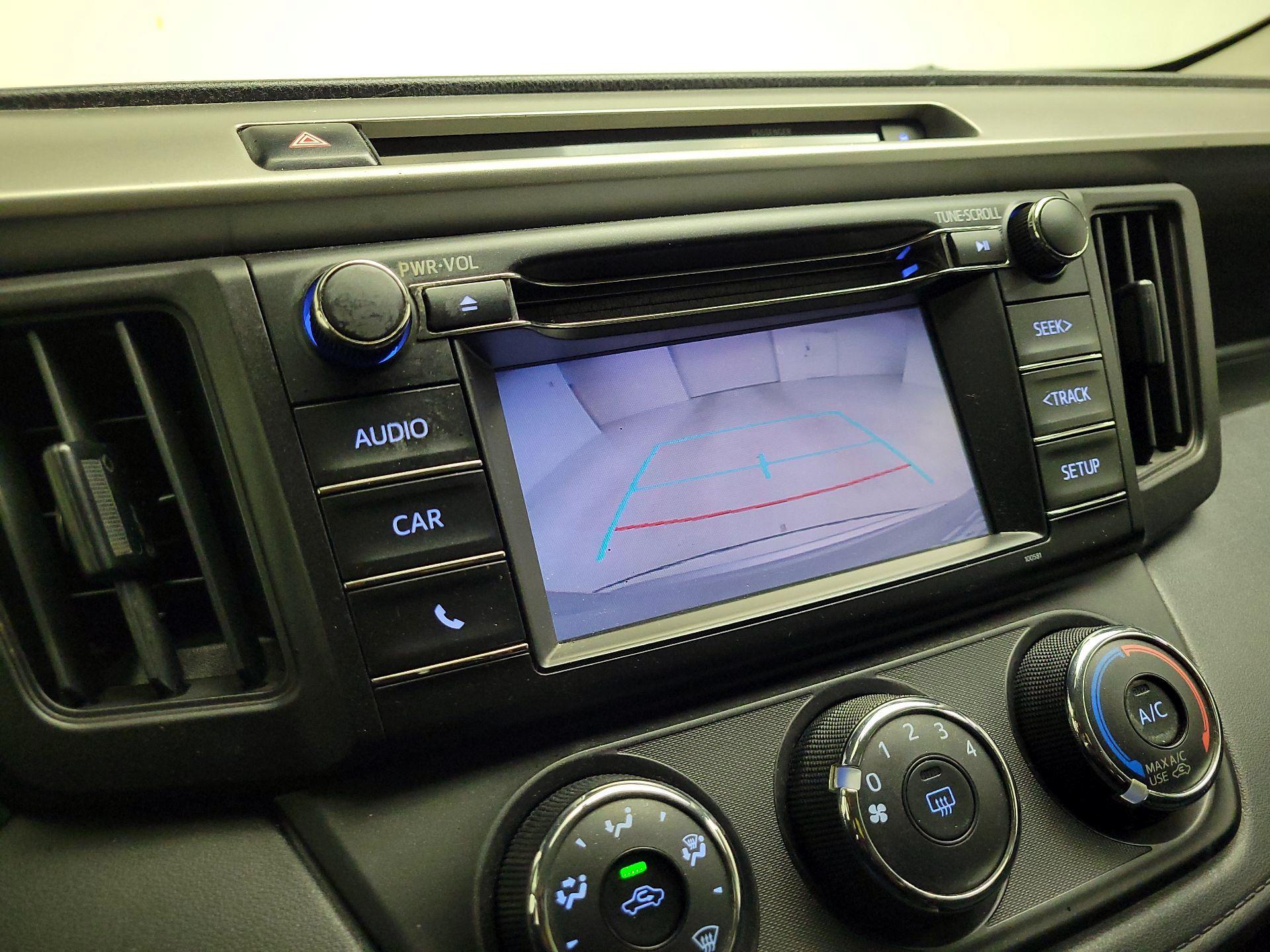 Thumbnail: 2016 Toyota RAV4 - 14