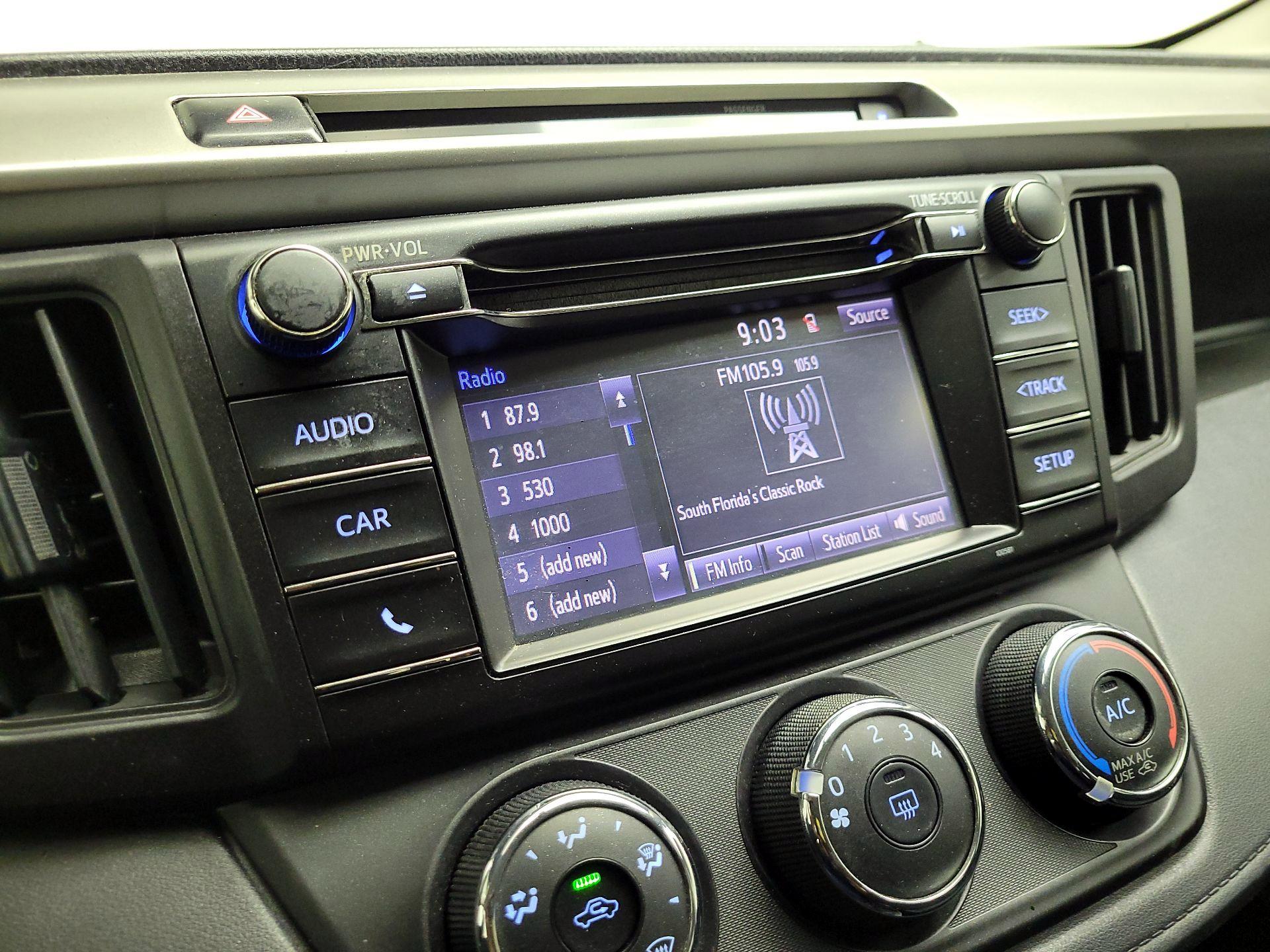 Thumbnail: 2016 Toyota RAV4 - 15