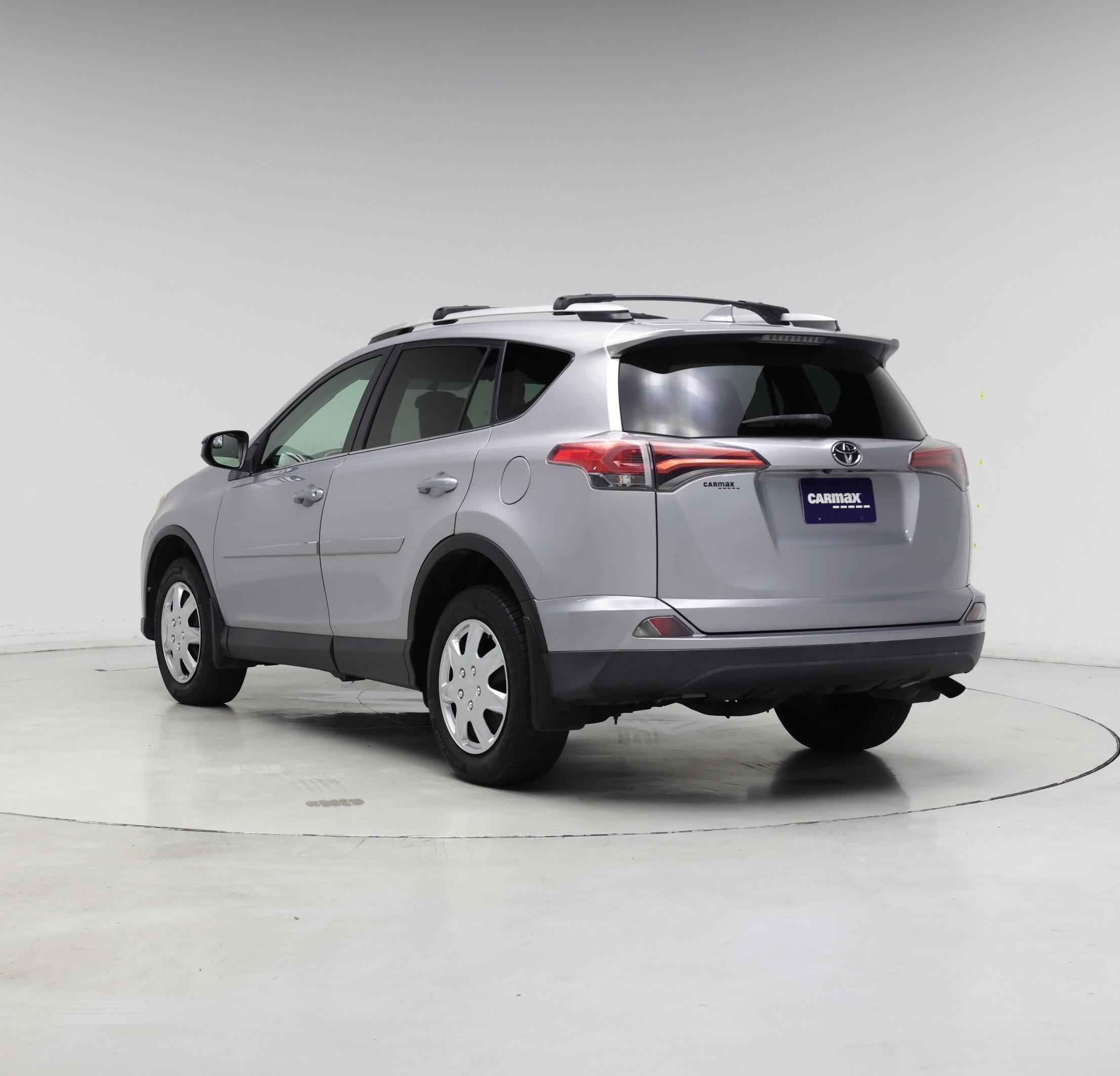 Thumbnail: 2016 Toyota RAV4 - 2