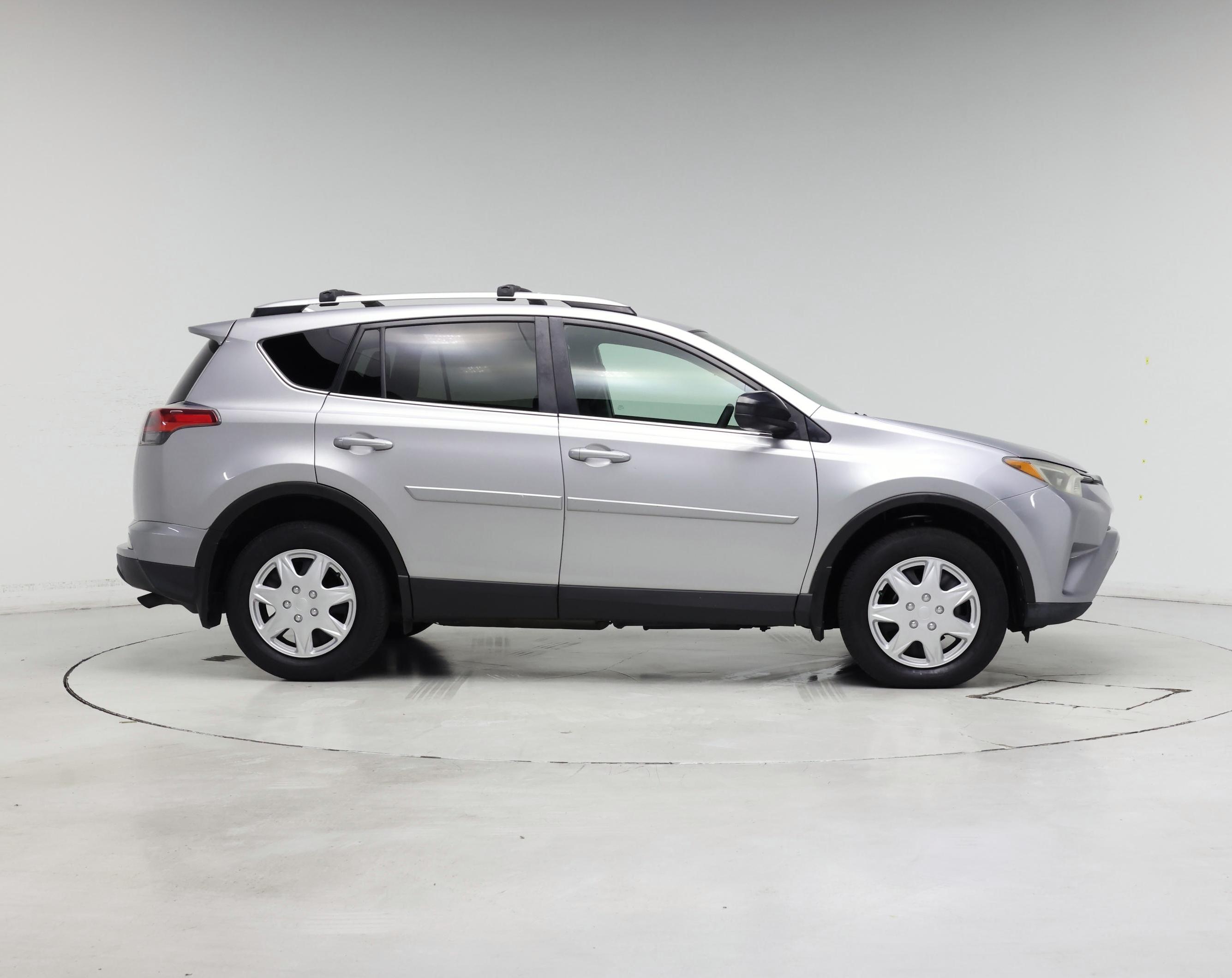 Thumbnail: 2016 Toyota RAV4 - 7