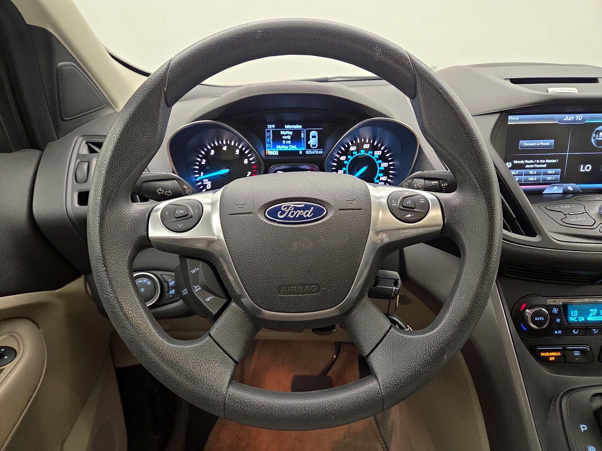 Thumbnail: 2015 Ford Escape - 10