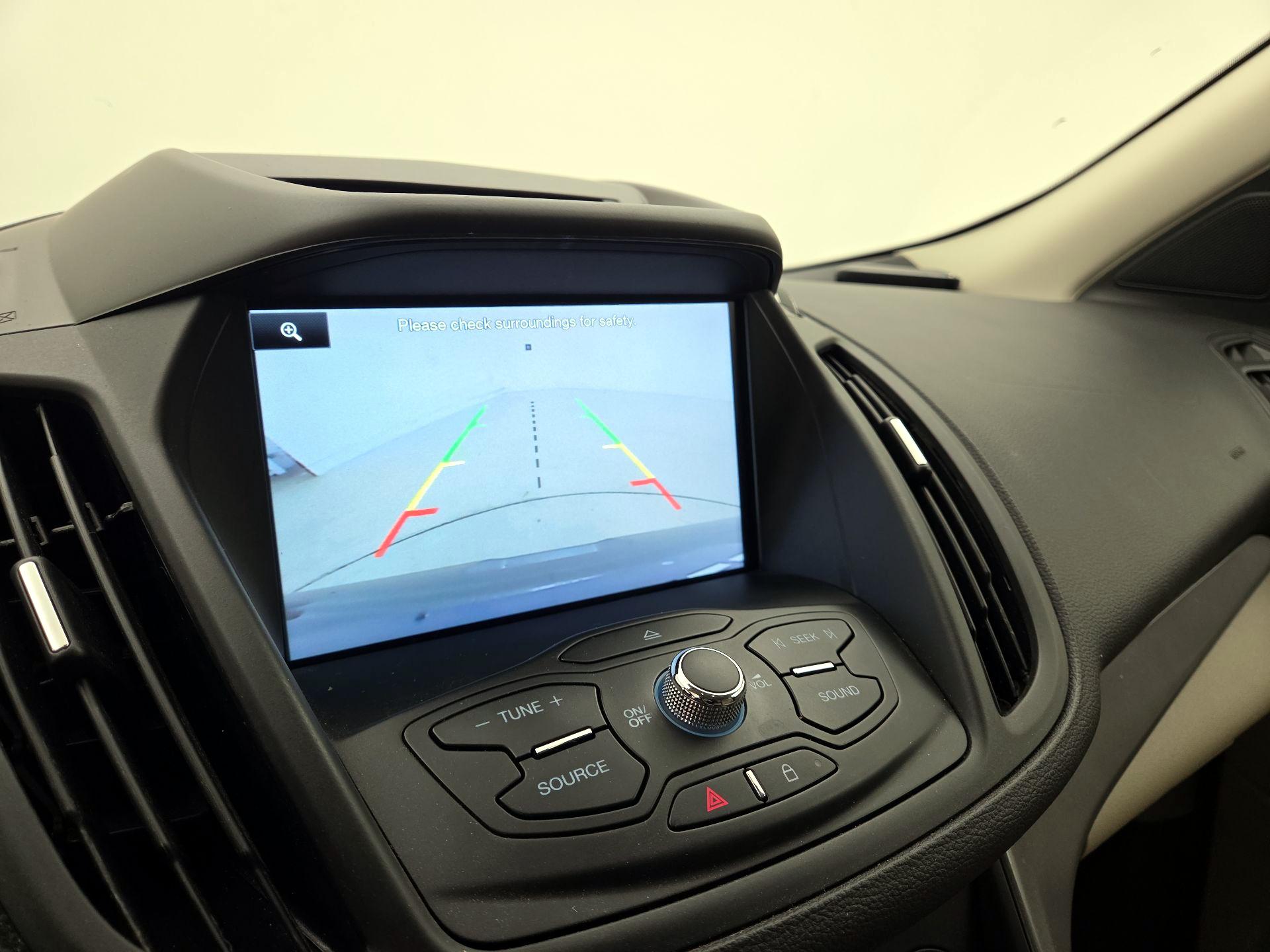 Thumbnail: 2015 Ford Escape - 14