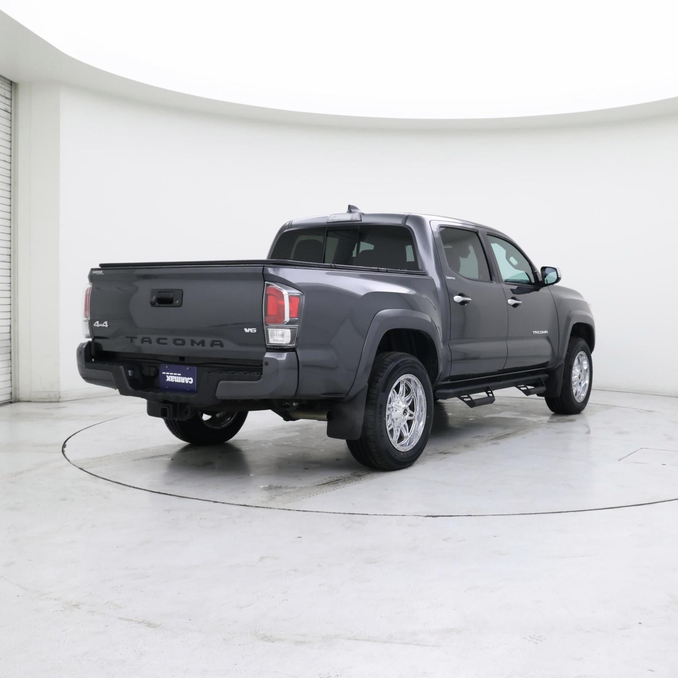 Thumbnail: 2022 Toyota Tacoma - 8