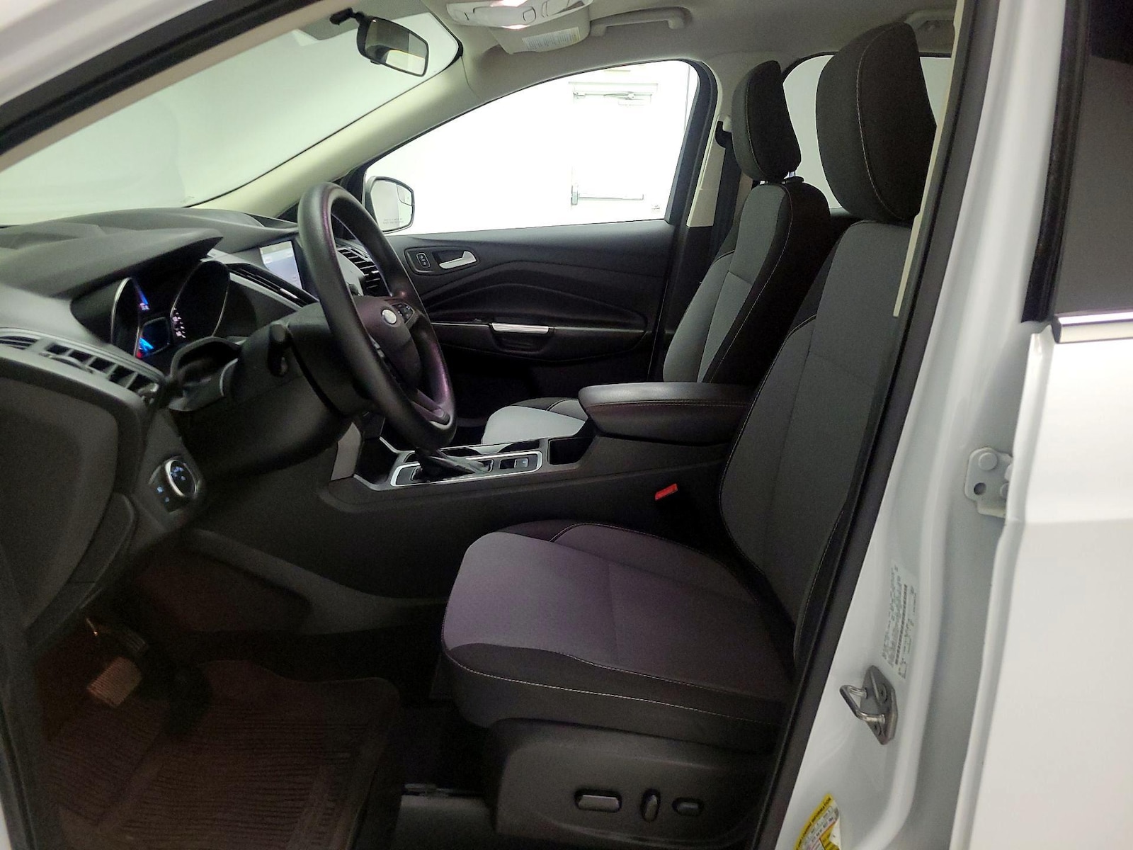2019 Ford Escape SE - Photo 12