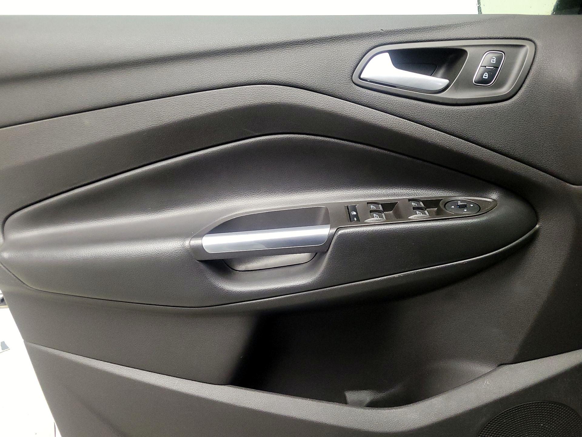 Thumbnail: 2019 Ford Escape - 12