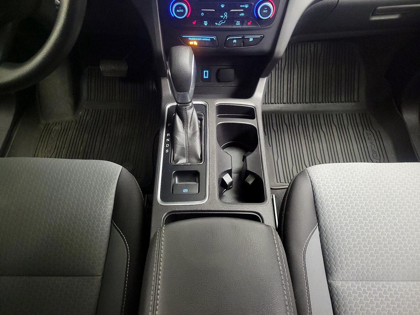 2019 Ford Escape SE - Photo 18